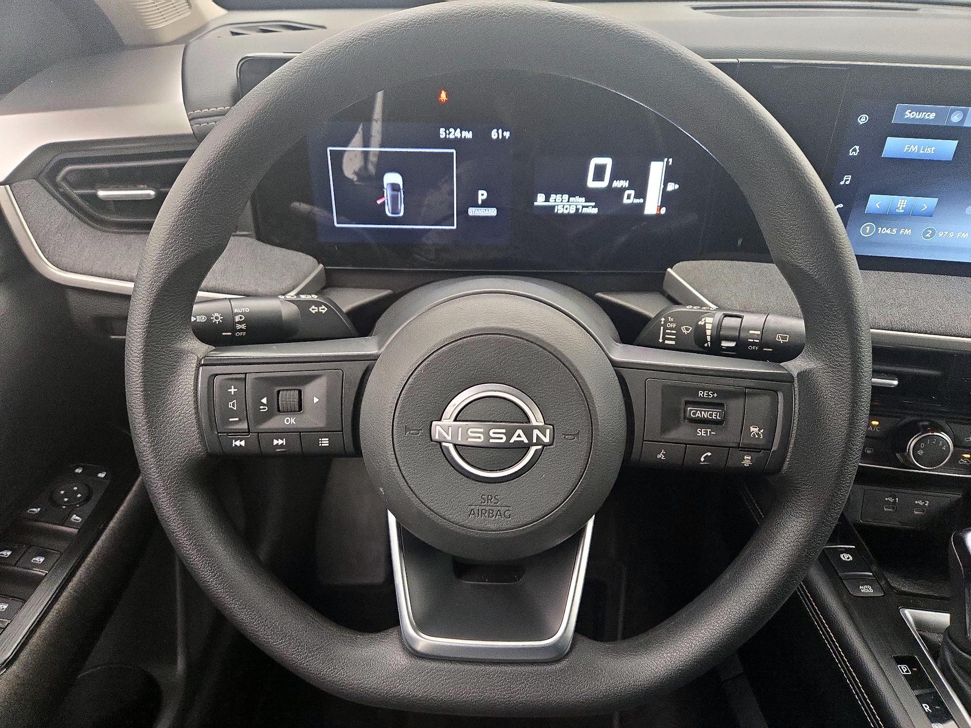 Thumbnail: 2025 Nissan Kicks - 10
