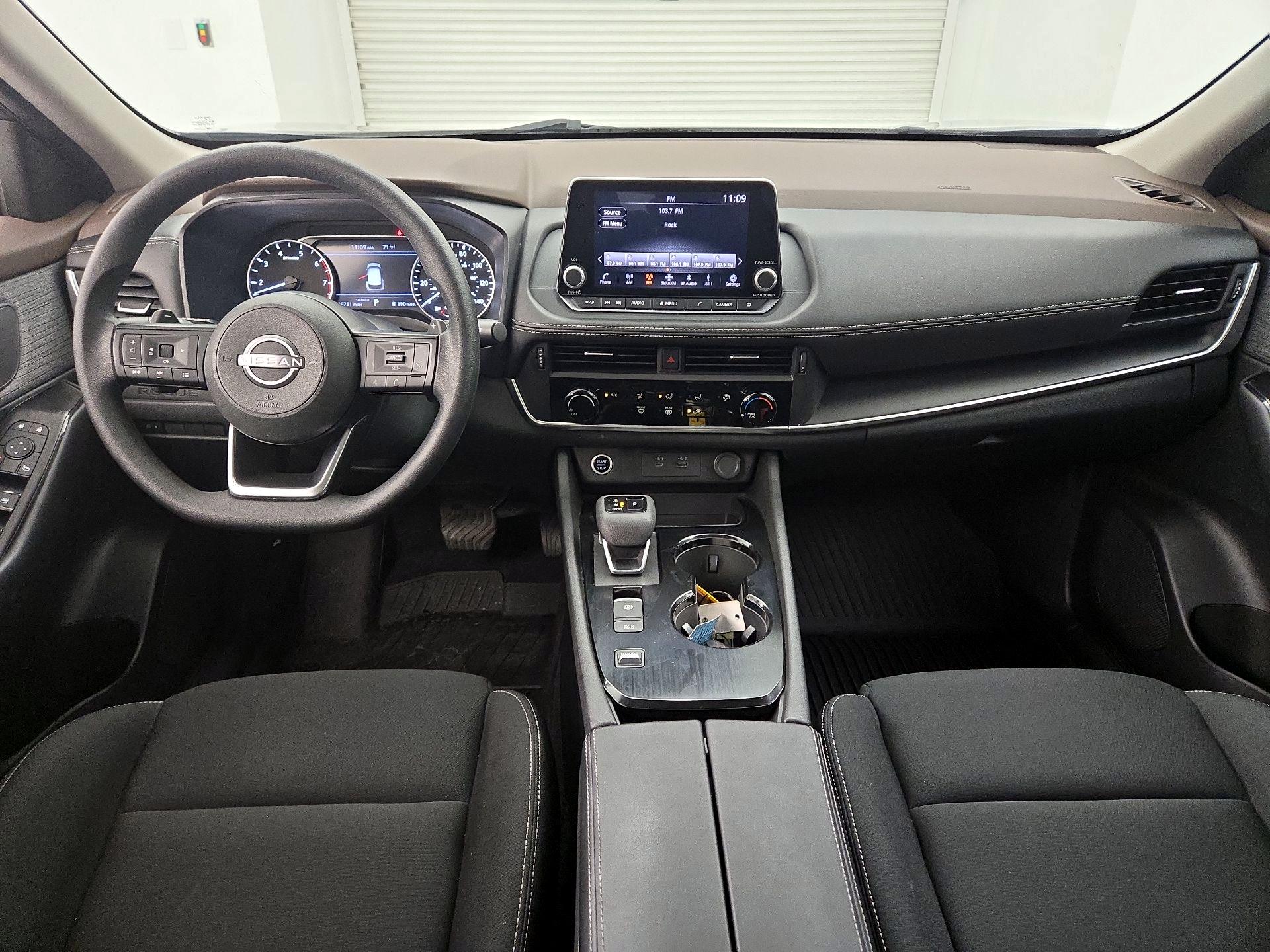 Thumbnail: 2023 Nissan Rogue - 9