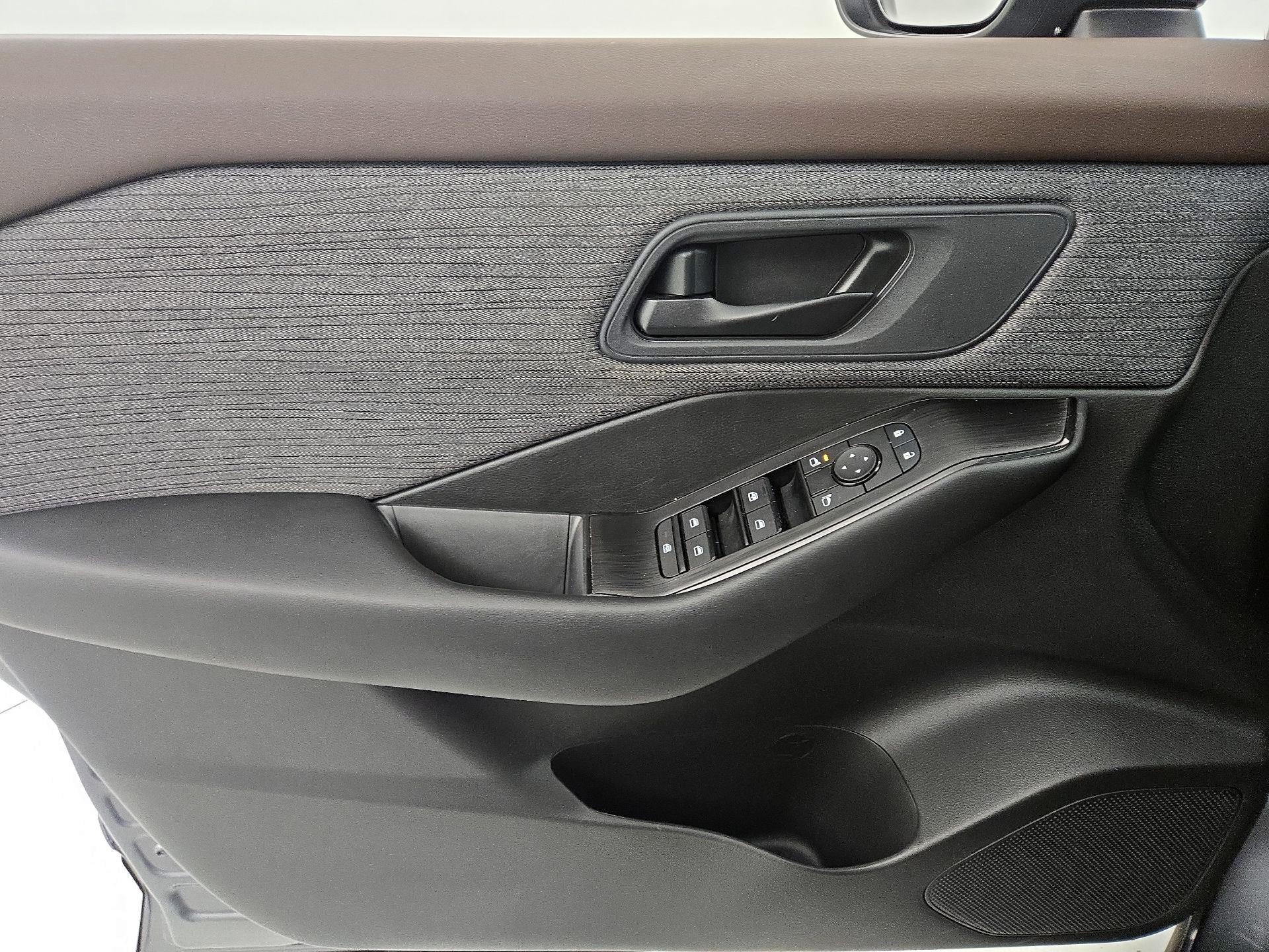 Thumbnail: 2023 Nissan Rogue - 12