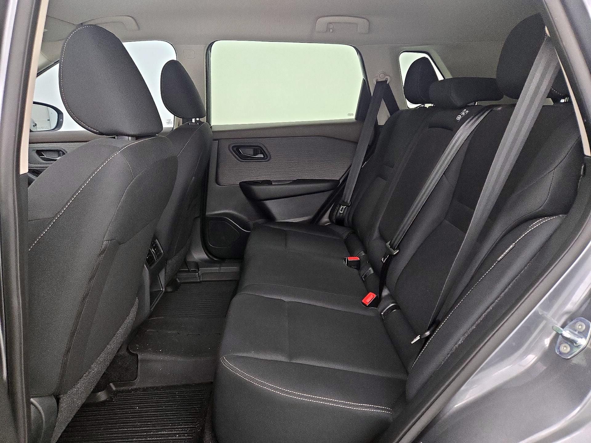 Thumbnail: 2023 Nissan Rogue - 18