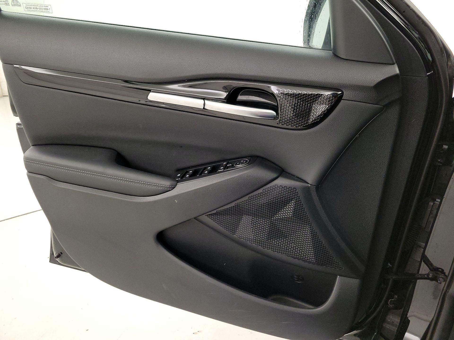 Thumbnail: 2024 Kia Seltos - 12