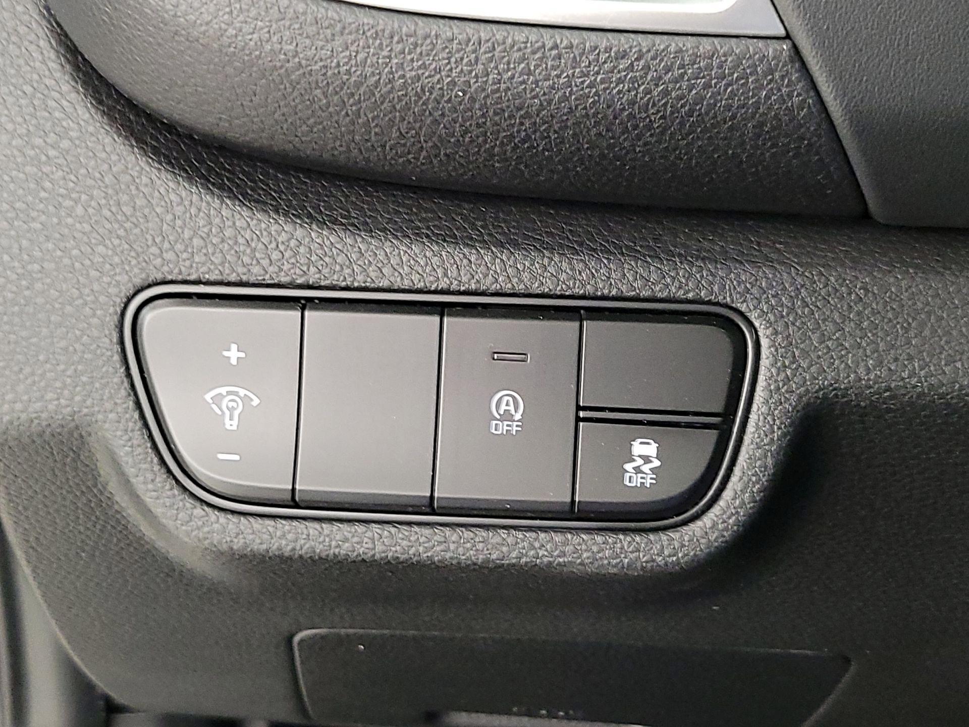 Thumbnail: 2024 Kia Seltos - 13