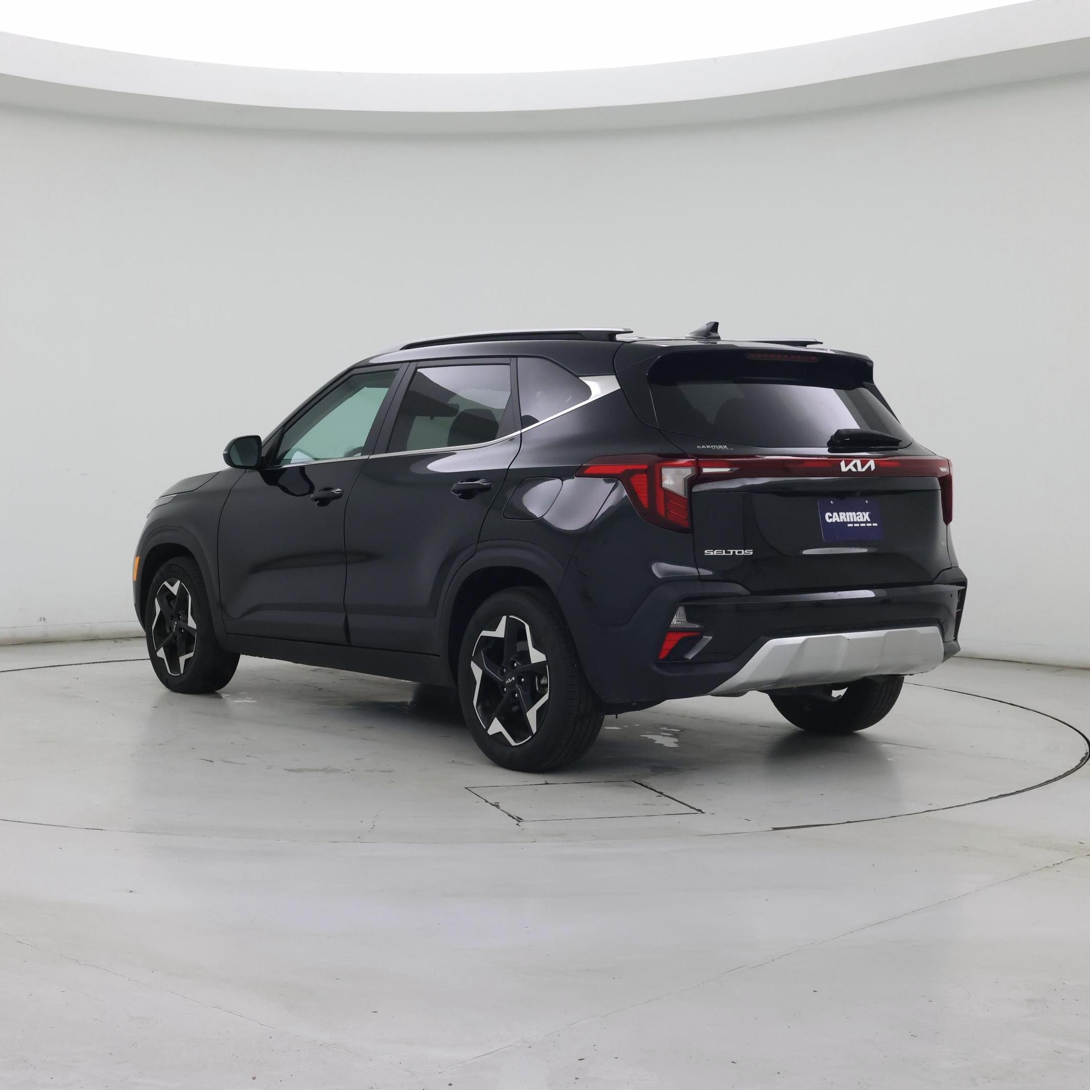 Thumbnail: 2024 Kia Seltos - 2