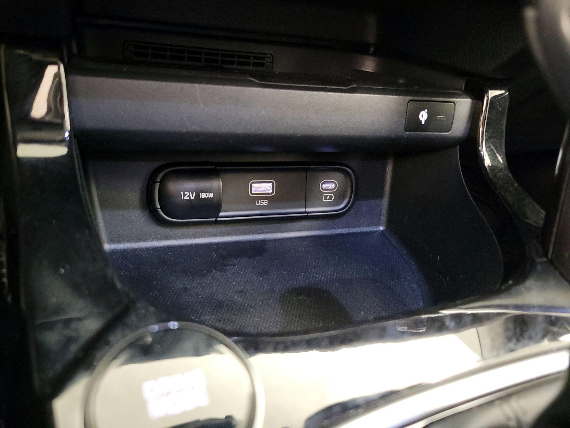 Thumbnail: 2024 Kia Seltos - 19