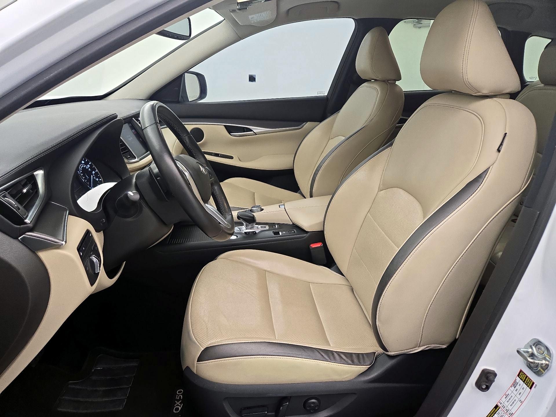 Thumbnail: 2022 INFINITI QX50 - 11