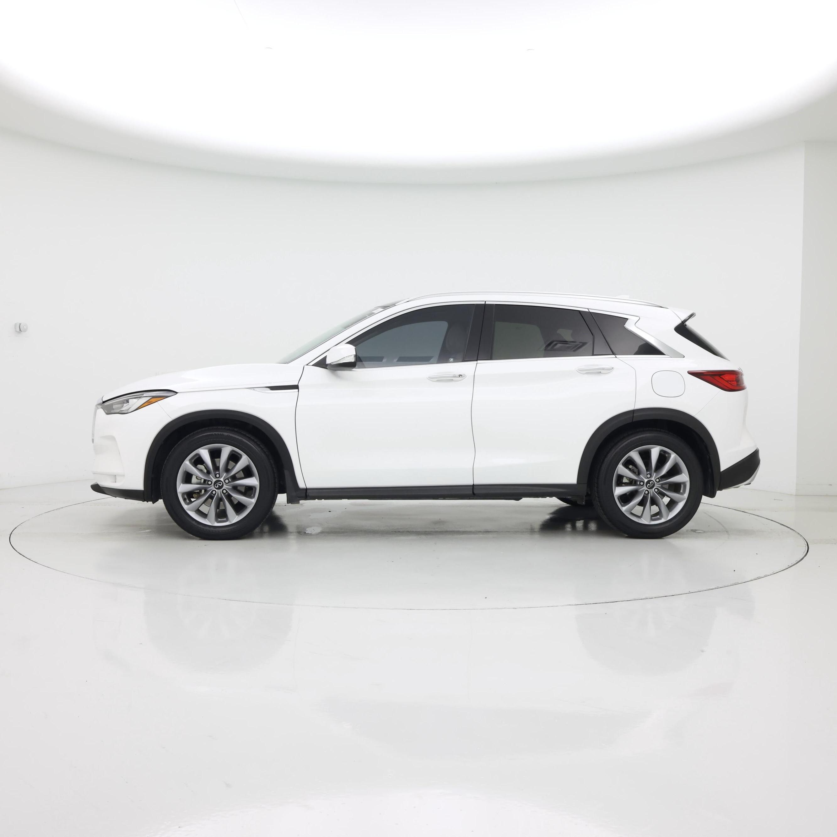 Thumbnail: 2022 INFINITI QX50 - 3