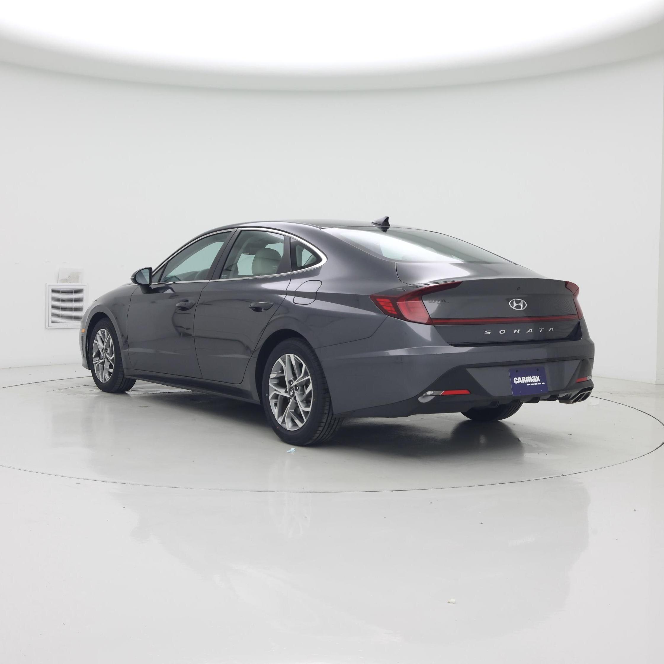 Thumbnail: 2023 Hyundai Sonata - 2