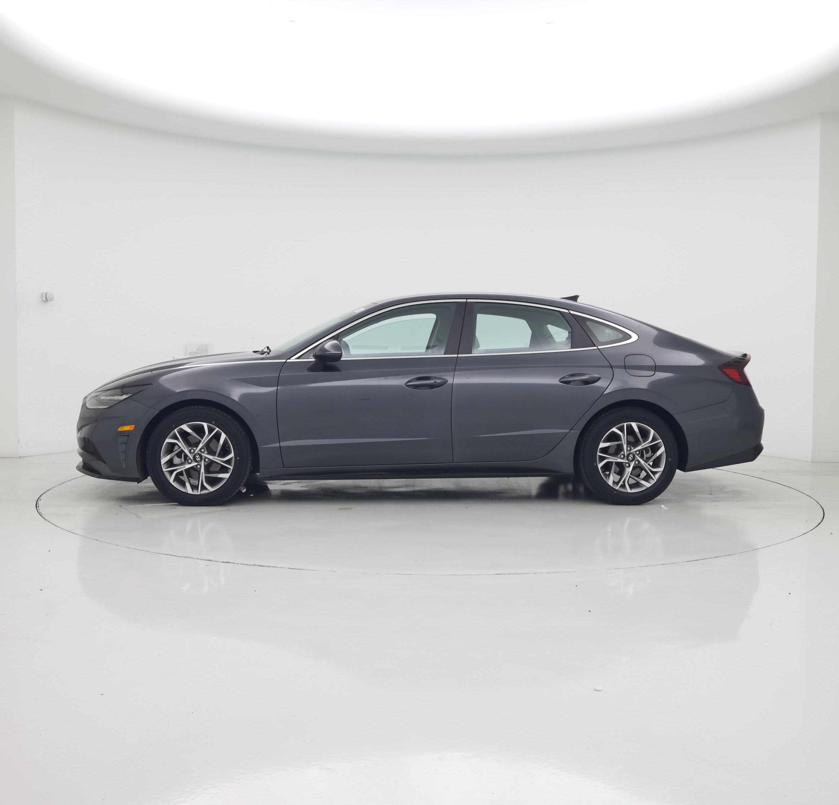 Thumbnail: 2023 Hyundai Sonata - 3