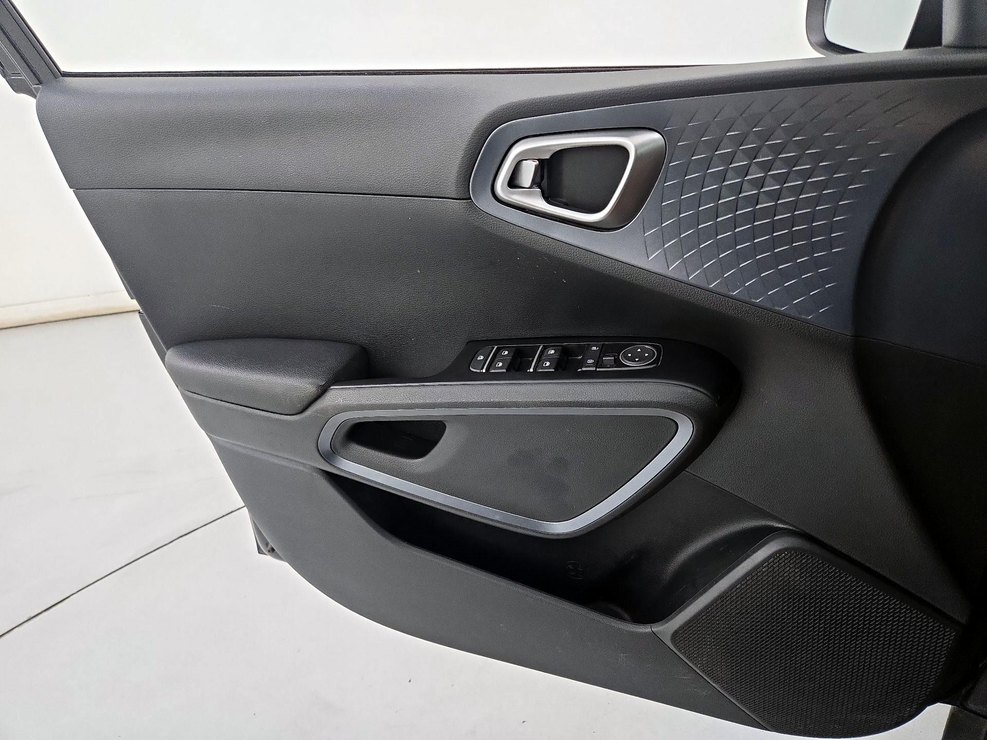 Thumbnail: 2023 Kia Soul - 12