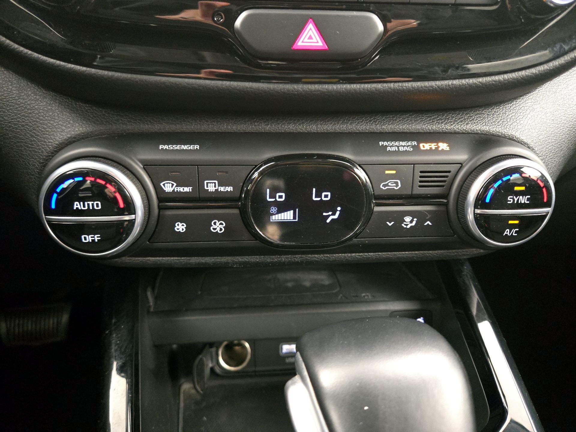 Thumbnail: 2023 Kia Soul - 17