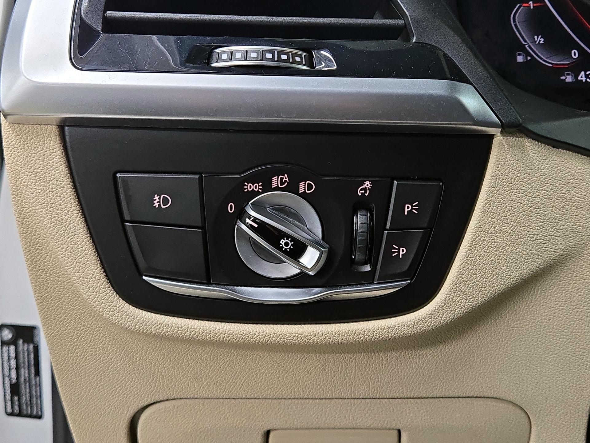 Thumbnail: 2021 BMW X3 - 13