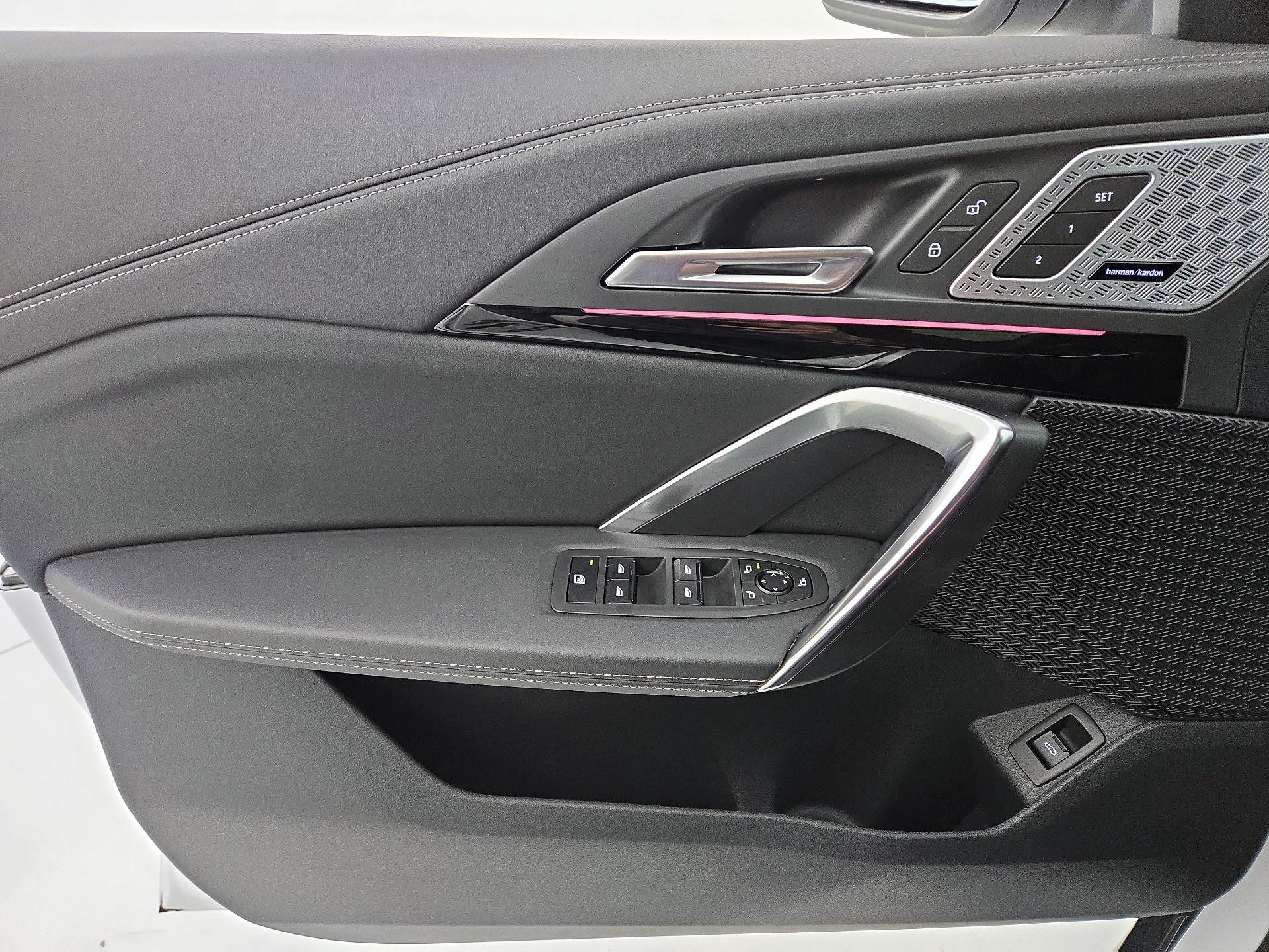 Thumbnail: 2025 BMW X1 - 12