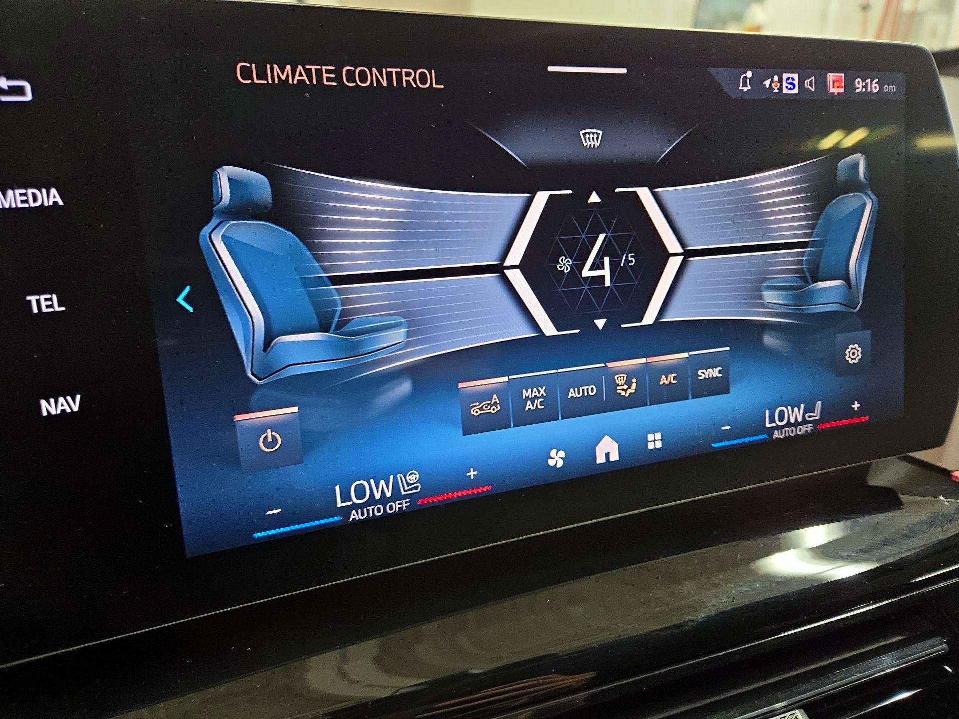 Thumbnail: 2025 BMW X1 - 16