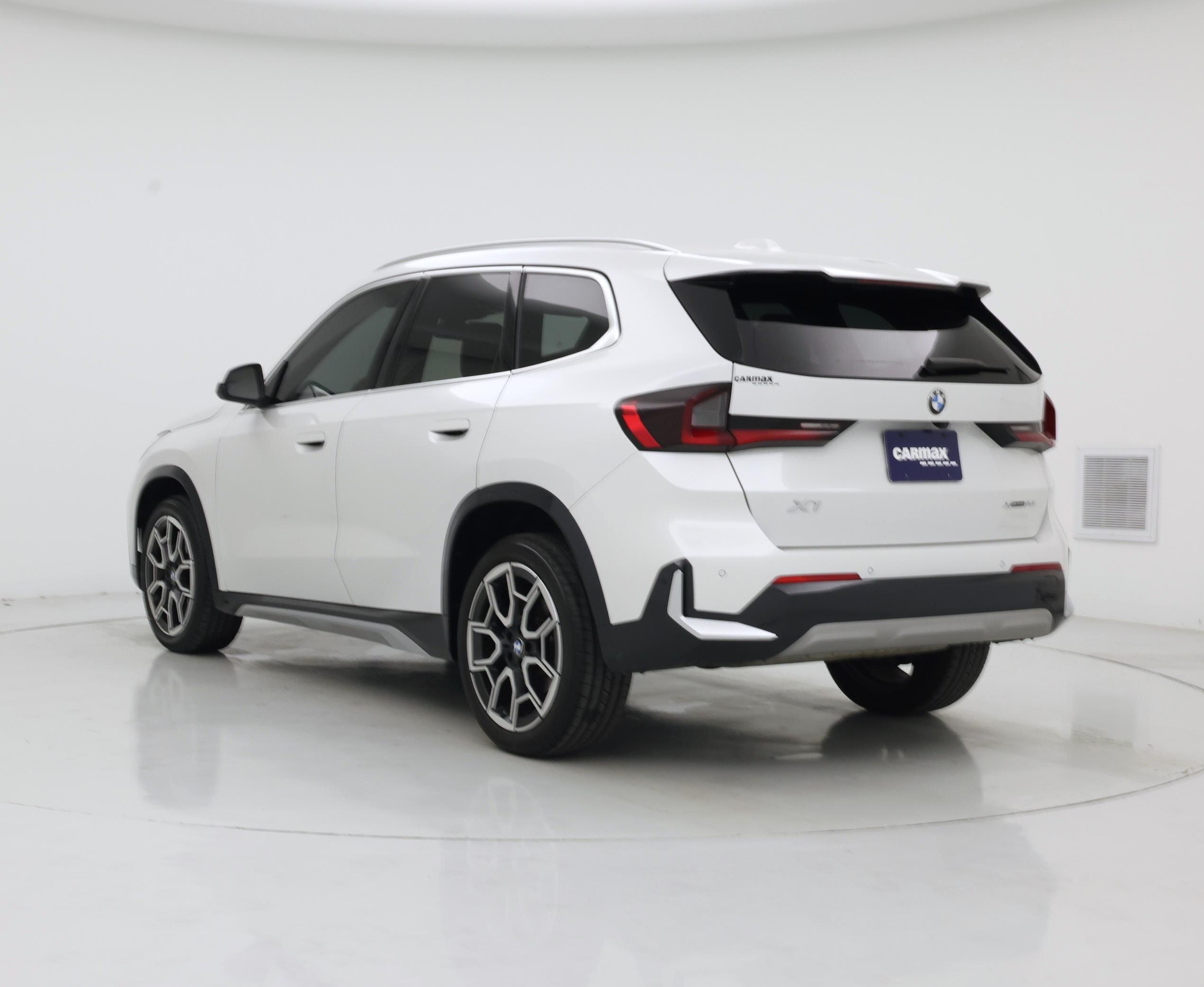 Thumbnail: 2025 BMW X1 - 2