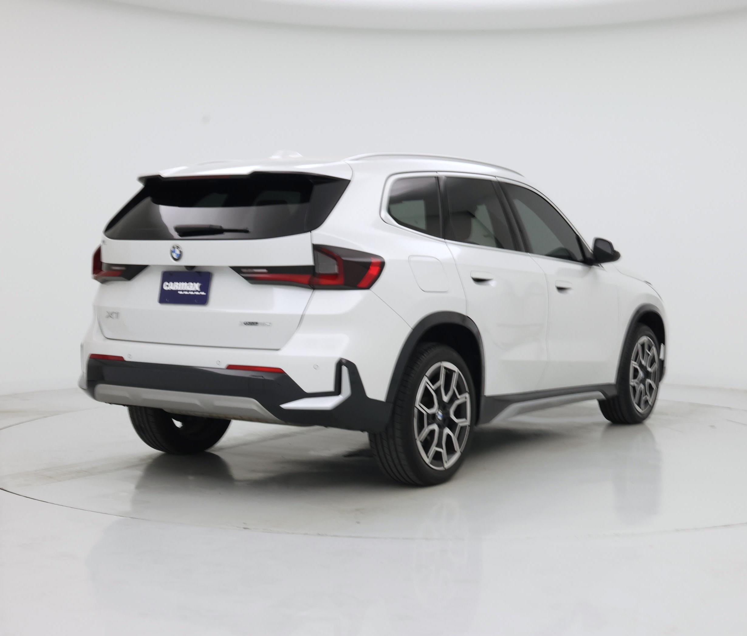 Thumbnail: 2025 BMW X1 - 8