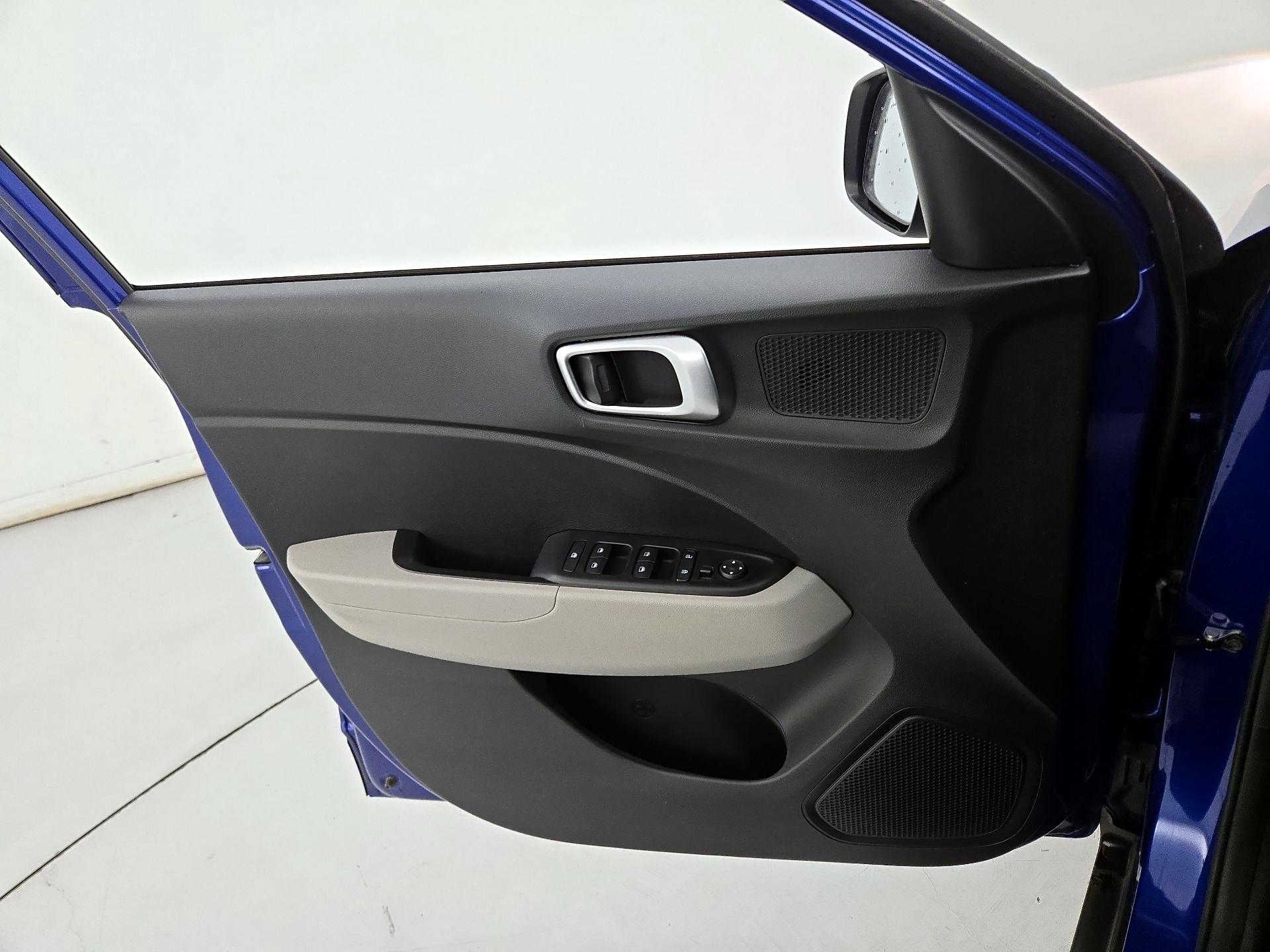 Thumbnail: 2024 Hyundai Venue - 12