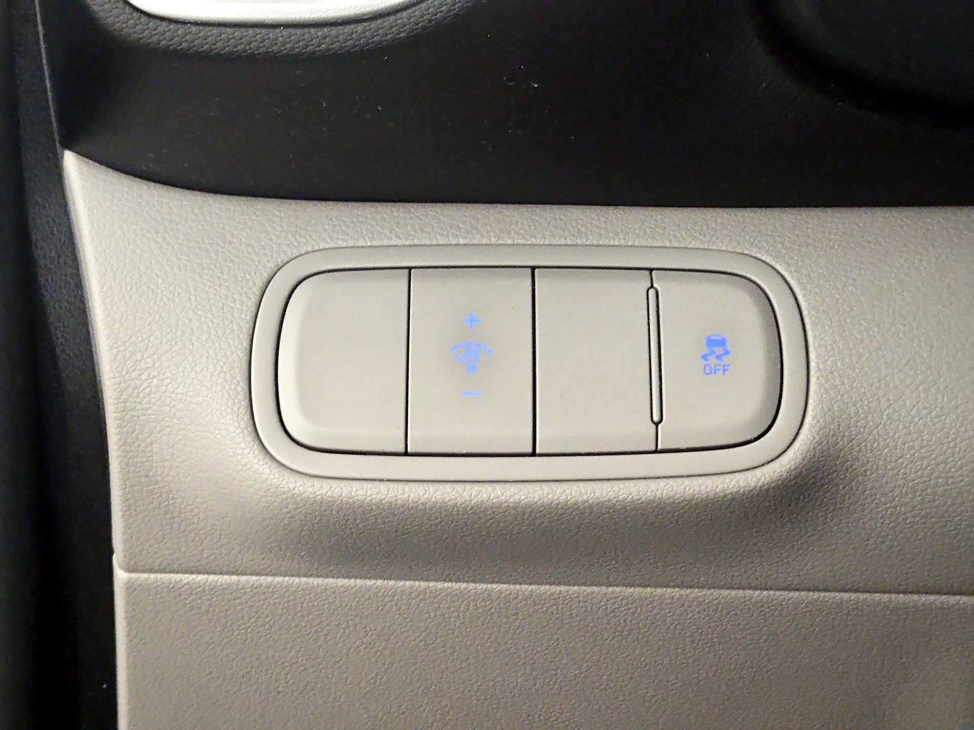 Thumbnail: 2024 Hyundai Venue - 13