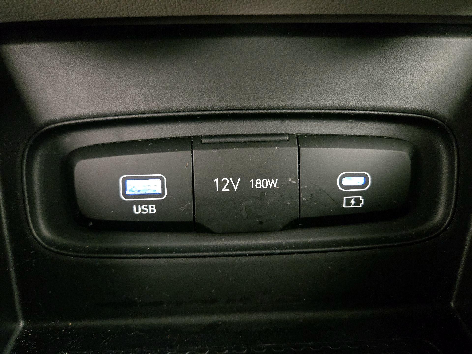 Thumbnail: 2024 Hyundai Venue - 18