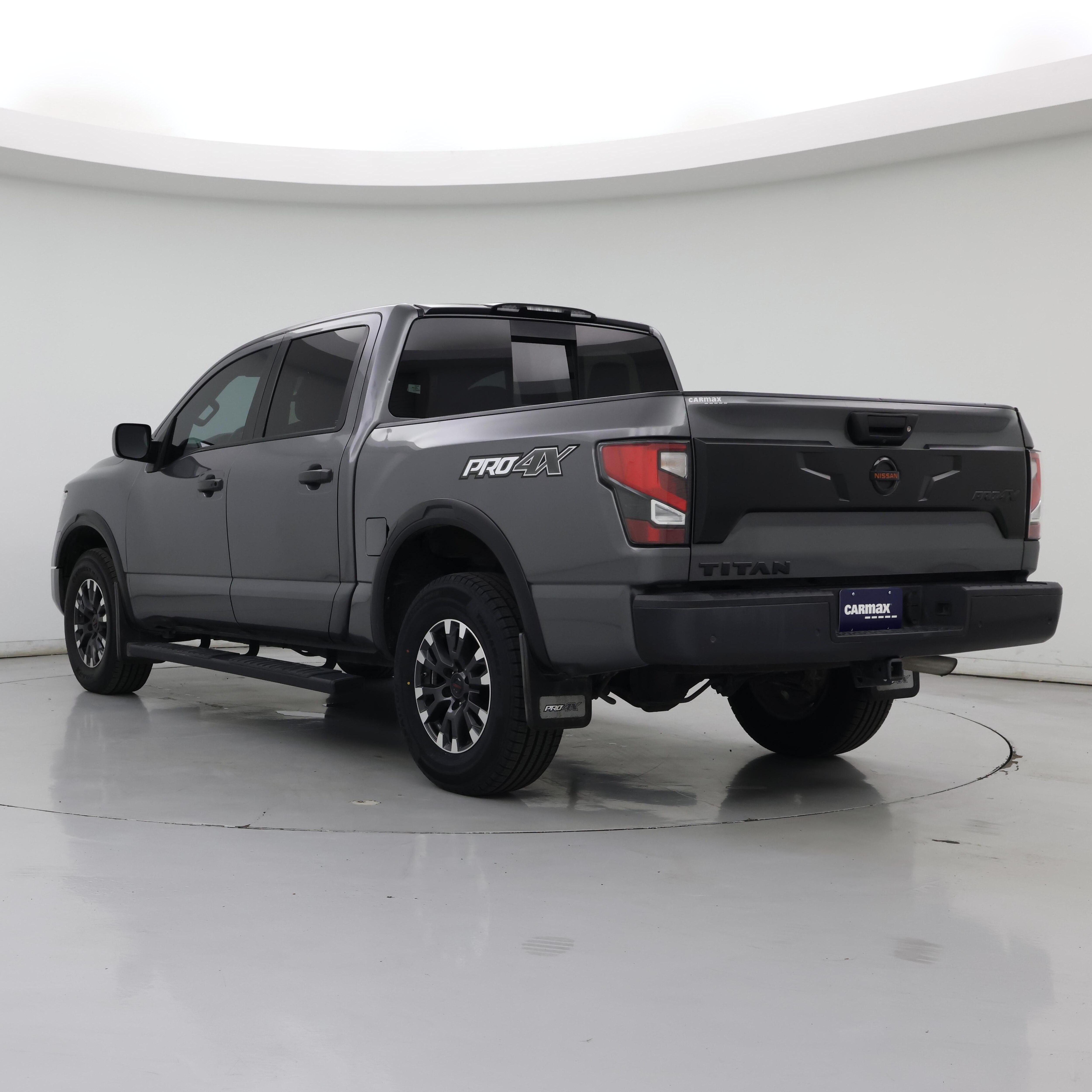 Thumbnail: 2021 Nissan Titan - 2