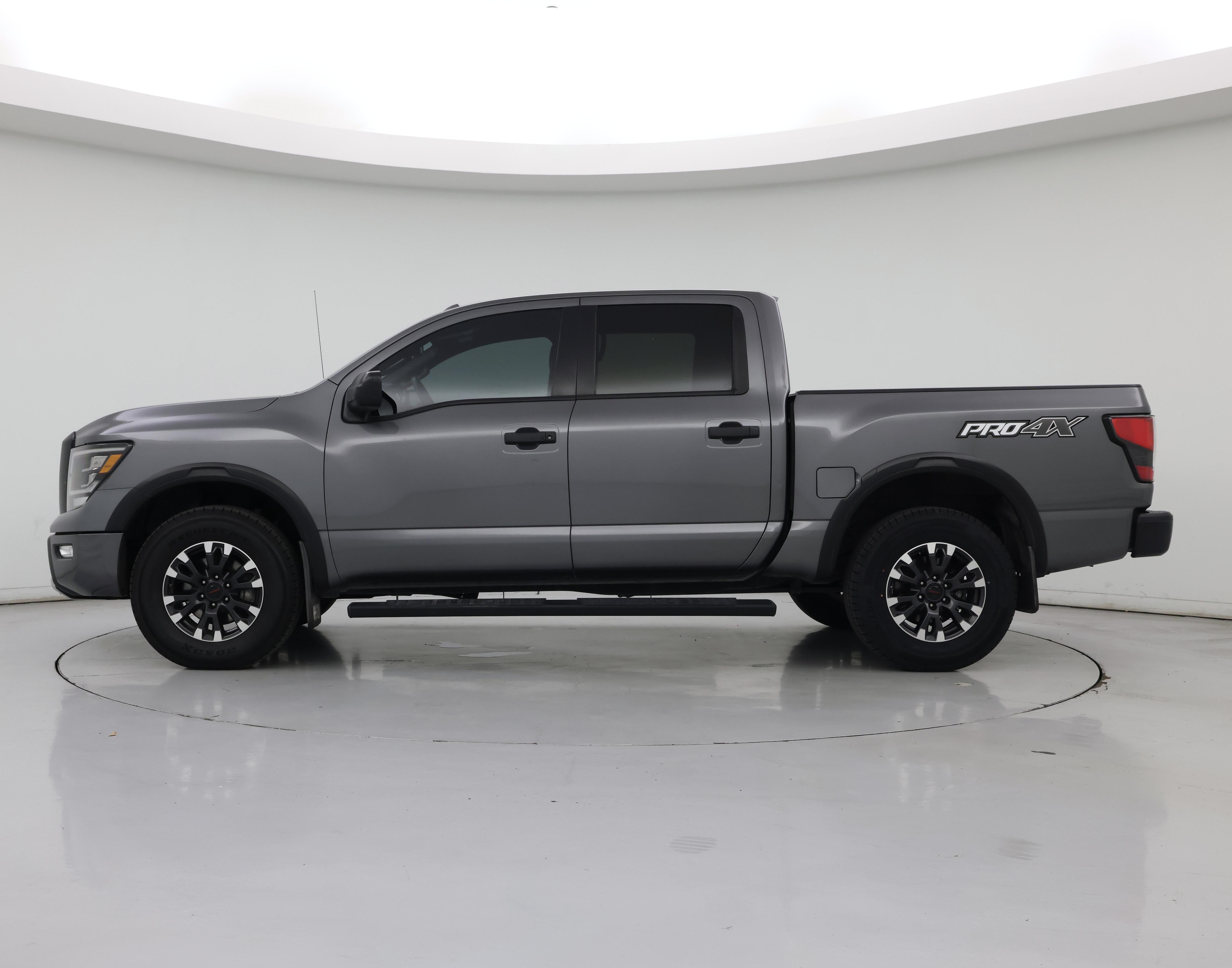 Thumbnail: 2021 Nissan Titan - 3