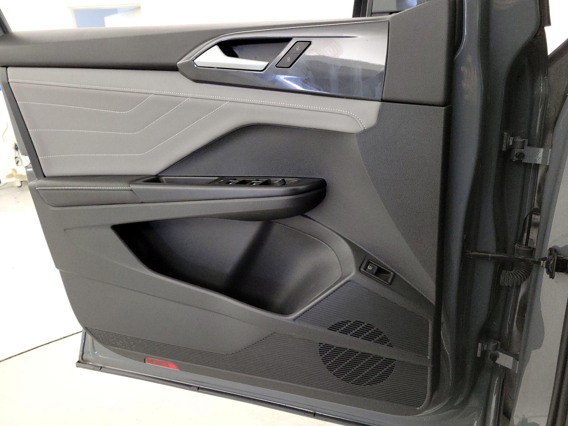 Thumbnail: 2024 Volkswagen Taos - 12