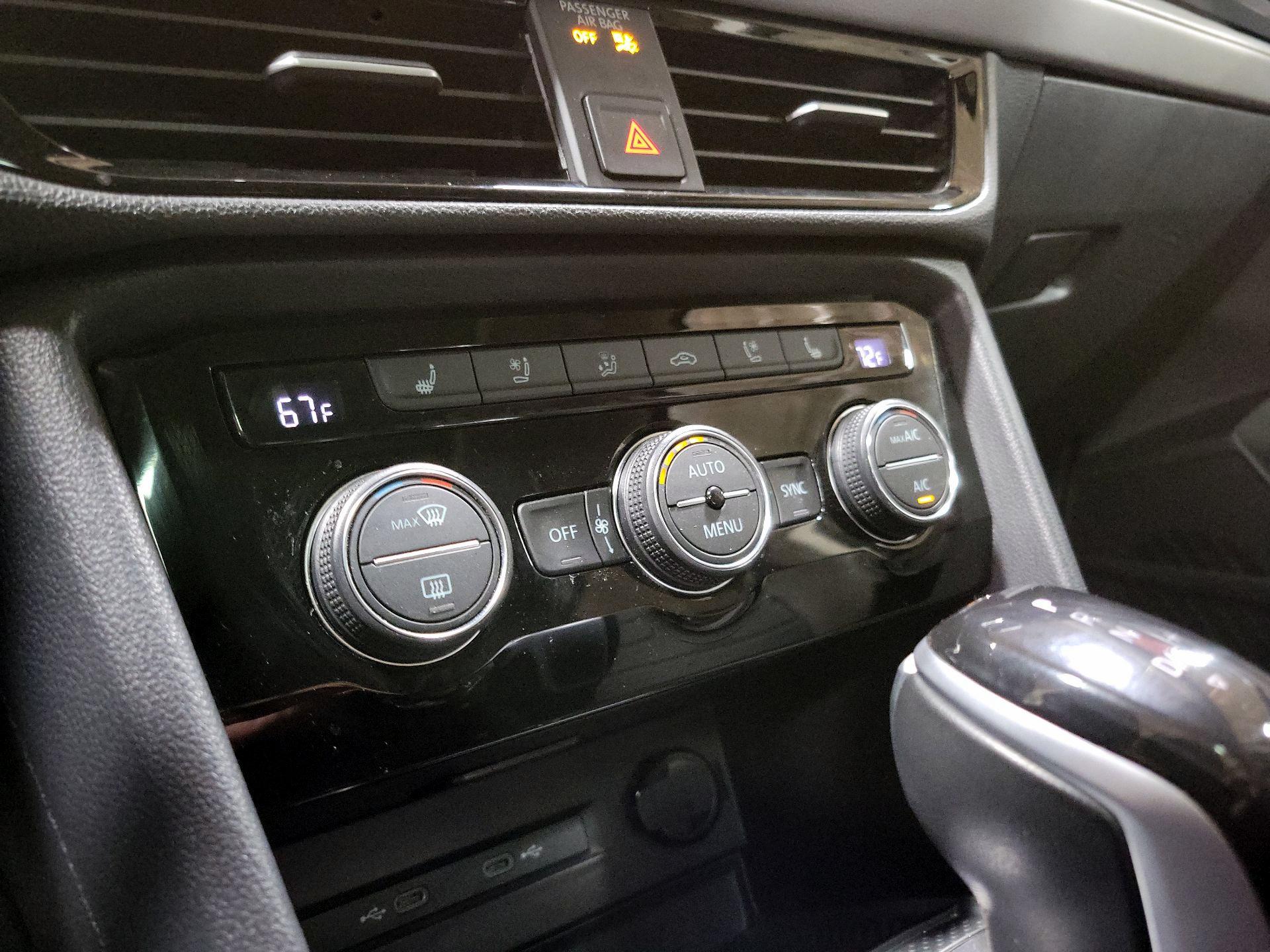 Thumbnail: 2024 Volkswagen Taos - 16