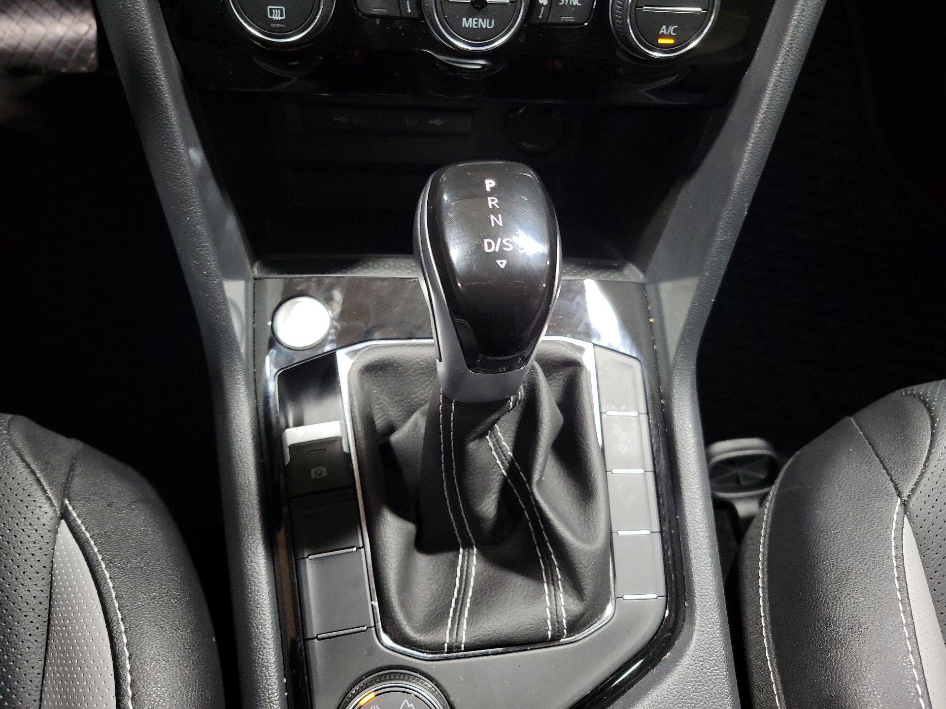 Thumbnail: 2024 Volkswagen Taos - 17