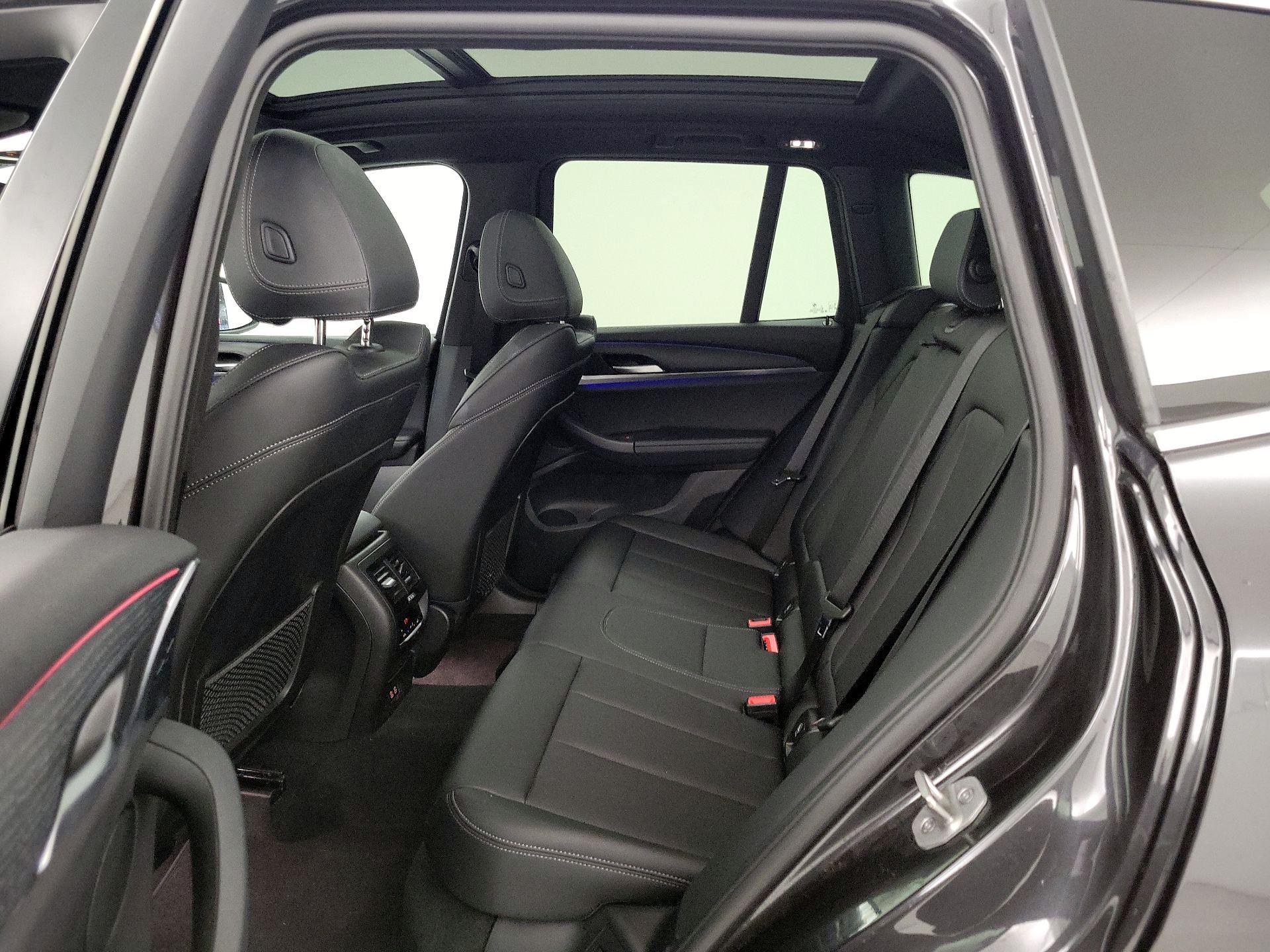 Thumbnail: 2023 BMW X3 - 19