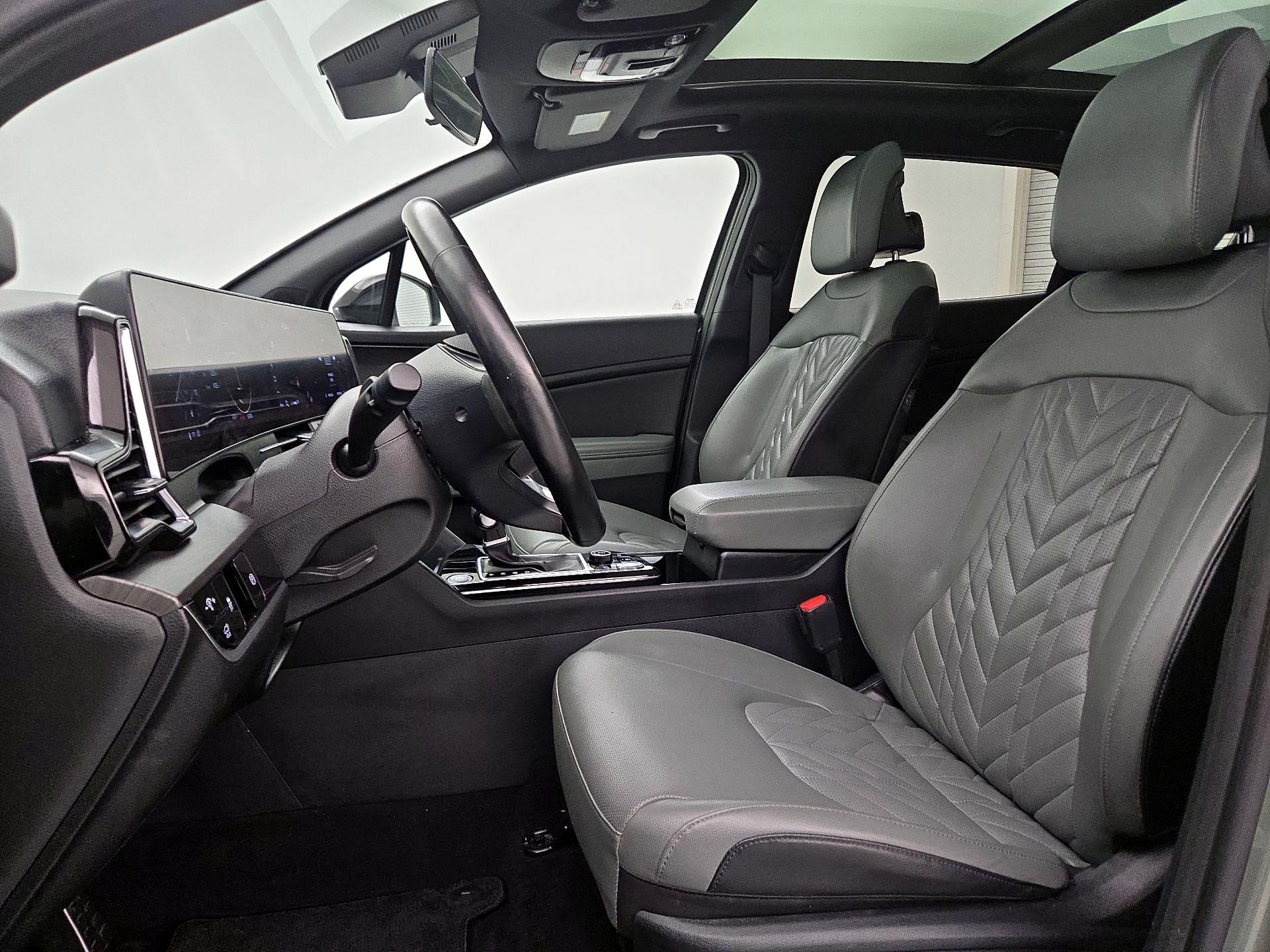 Thumbnail: 2023 Kia Sportage - 11