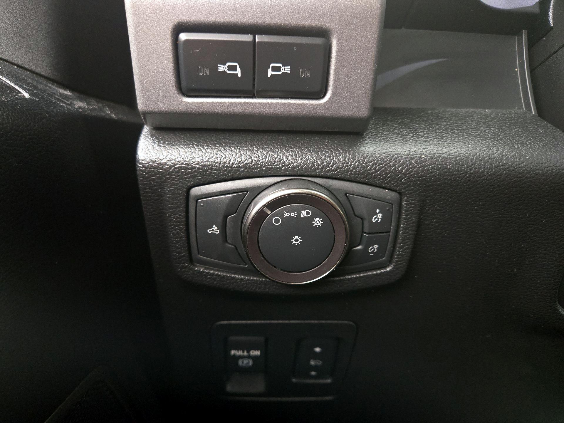 Thumbnail: 2019 Ford F-150 - 13