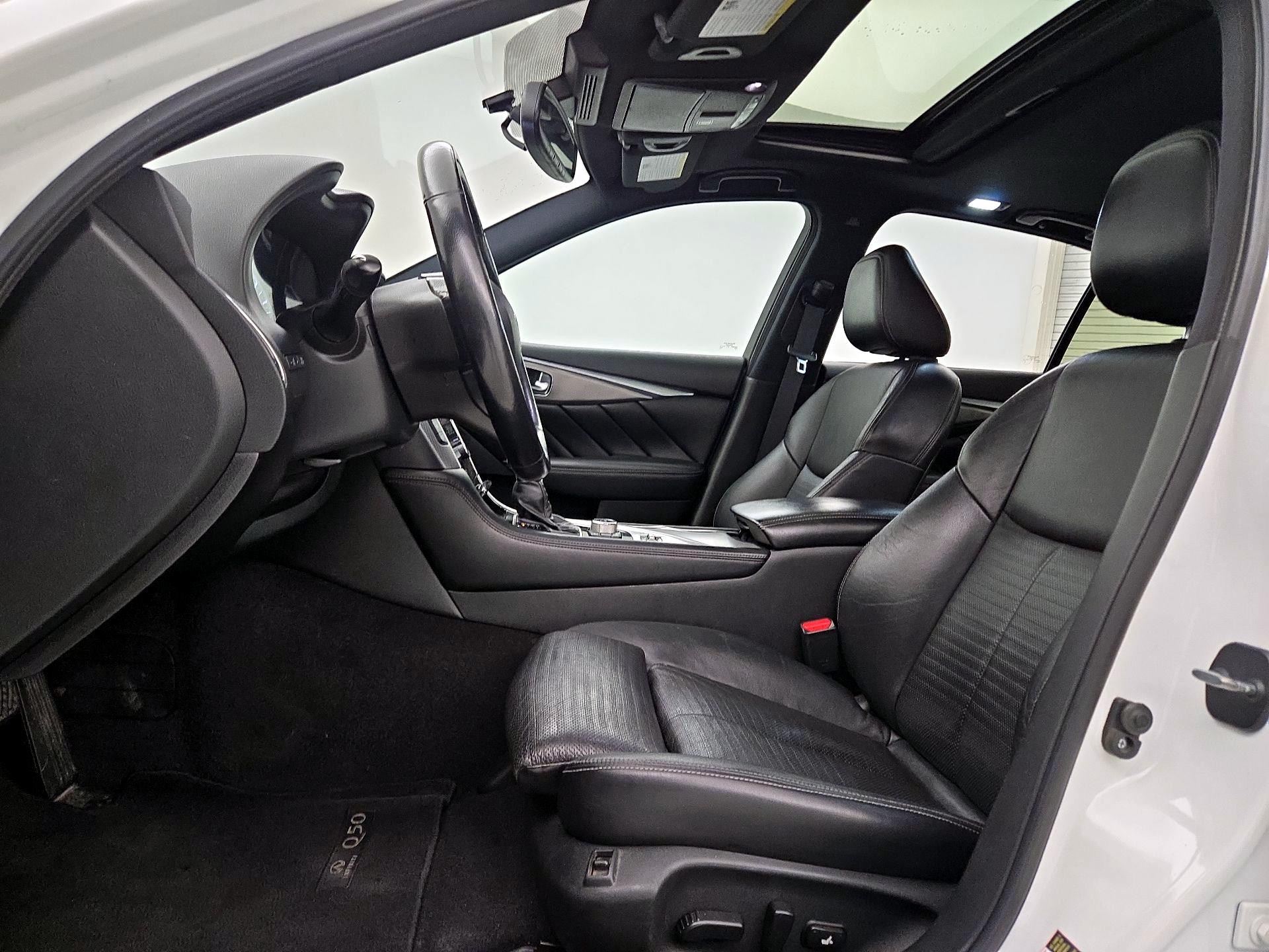 Thumbnail: 2020 INFINITI Q50 - 11