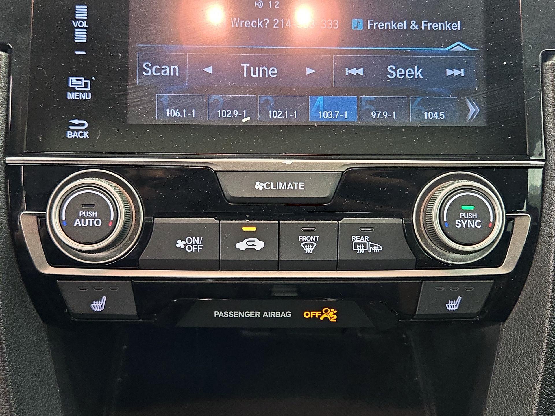 Thumbnail: 2016 Honda Civic - 16