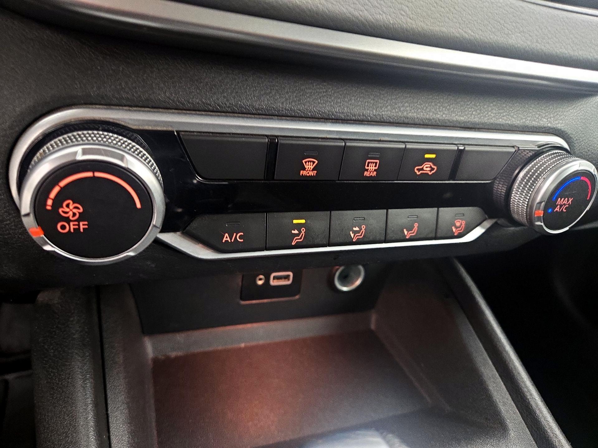 Thumbnail: 2021 Nissan Altima - 16