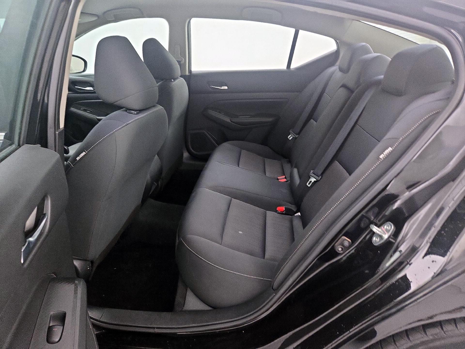 Thumbnail: 2021 Nissan Altima - 19