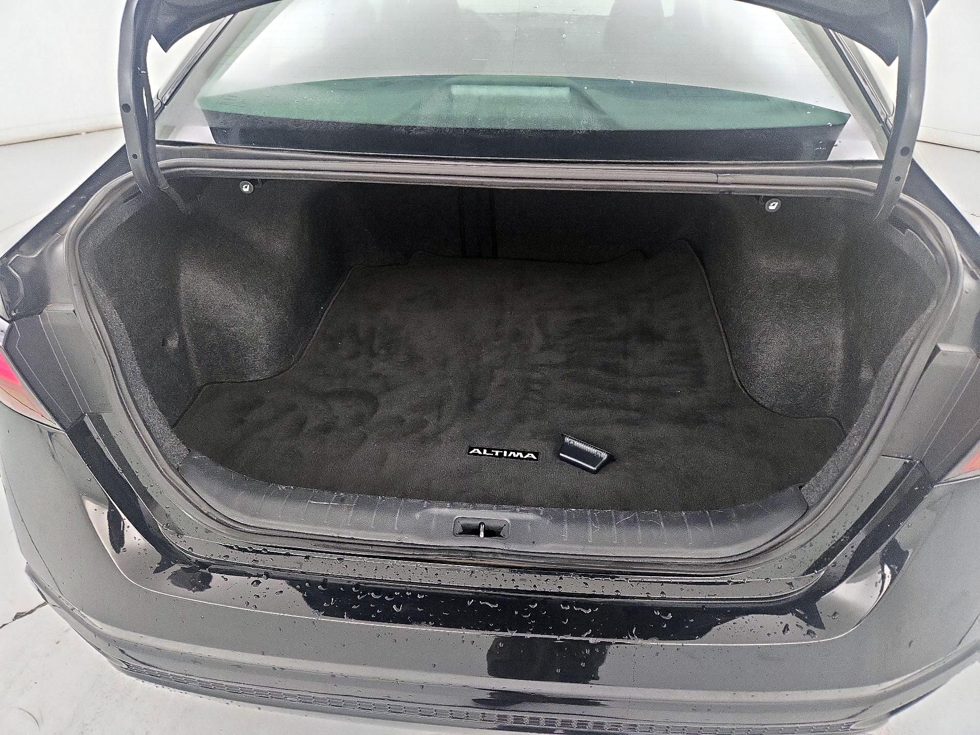 Thumbnail: 2021 Nissan Altima - 20