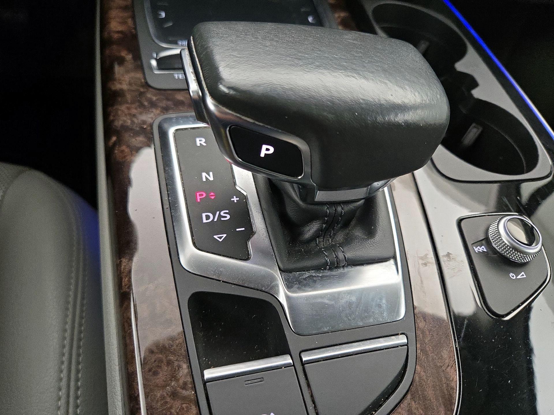 Thumbnail: 2018 Audi Q7 - 18