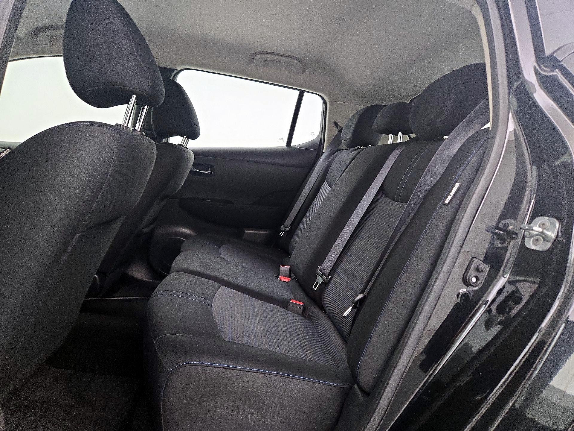 Thumbnail: 2021 Nissan Leaf - 20