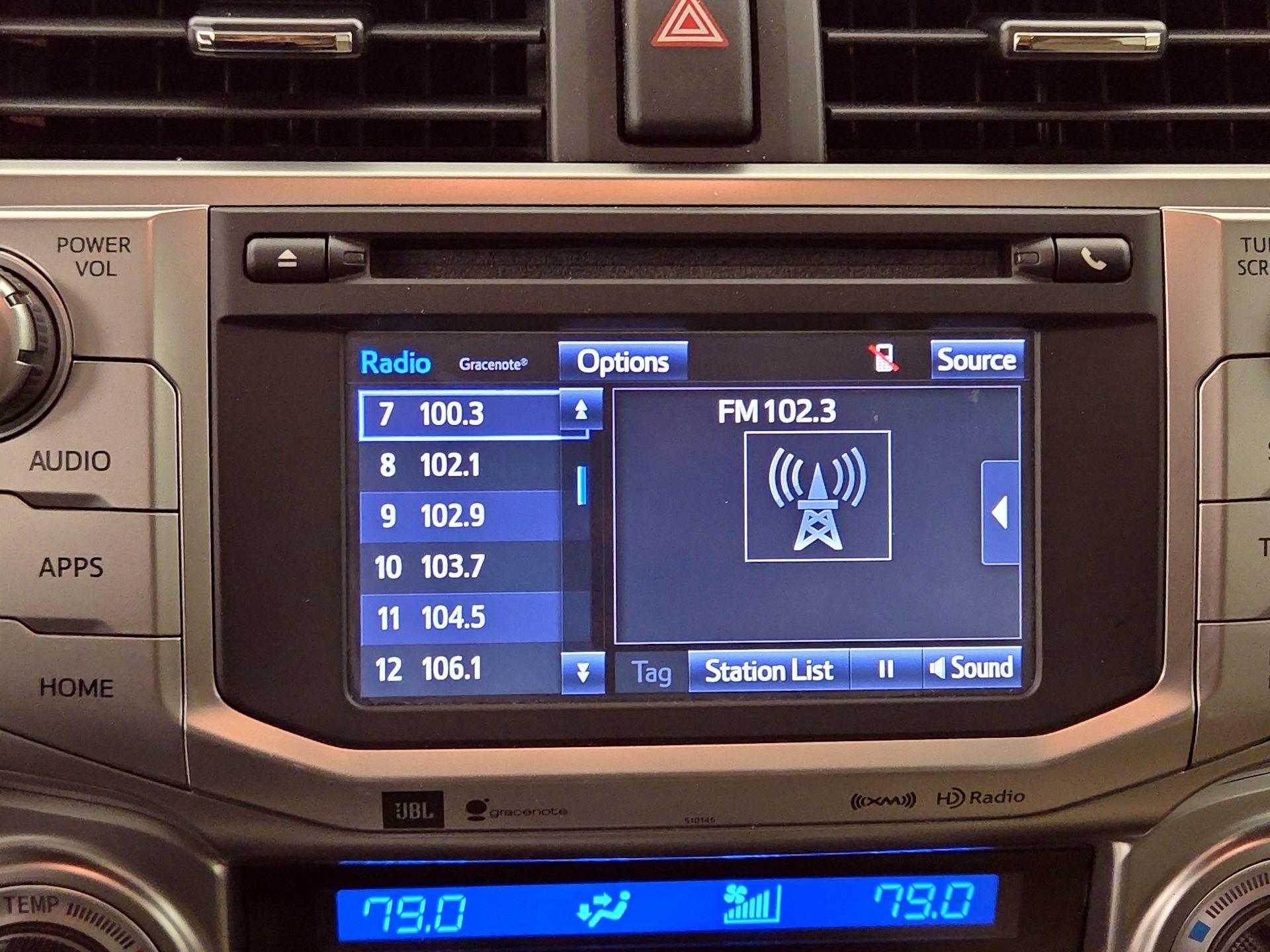 Thumbnail: 2016 Toyota 4Runner - 15