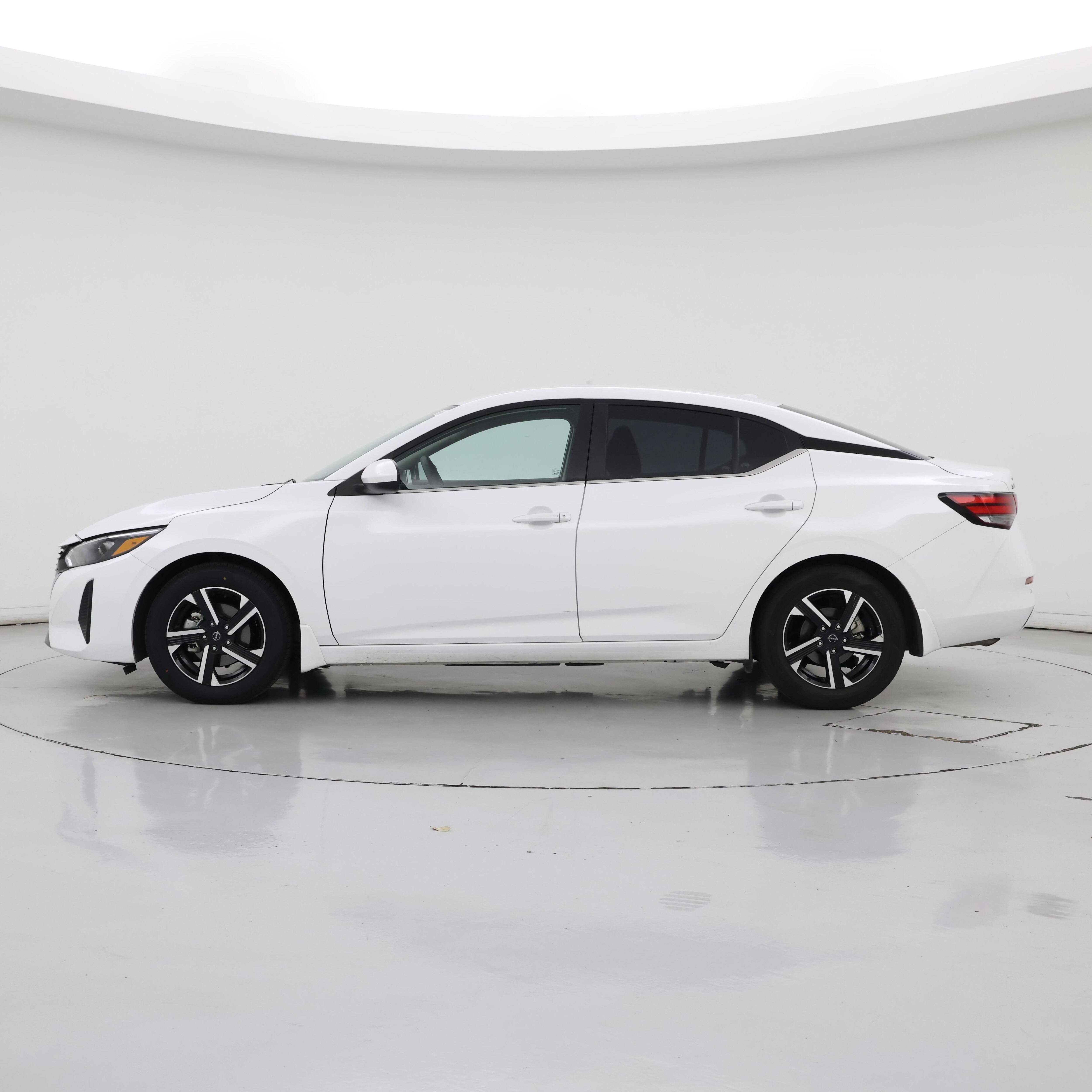 Thumbnail: 2025 Nissan Sentra - 3