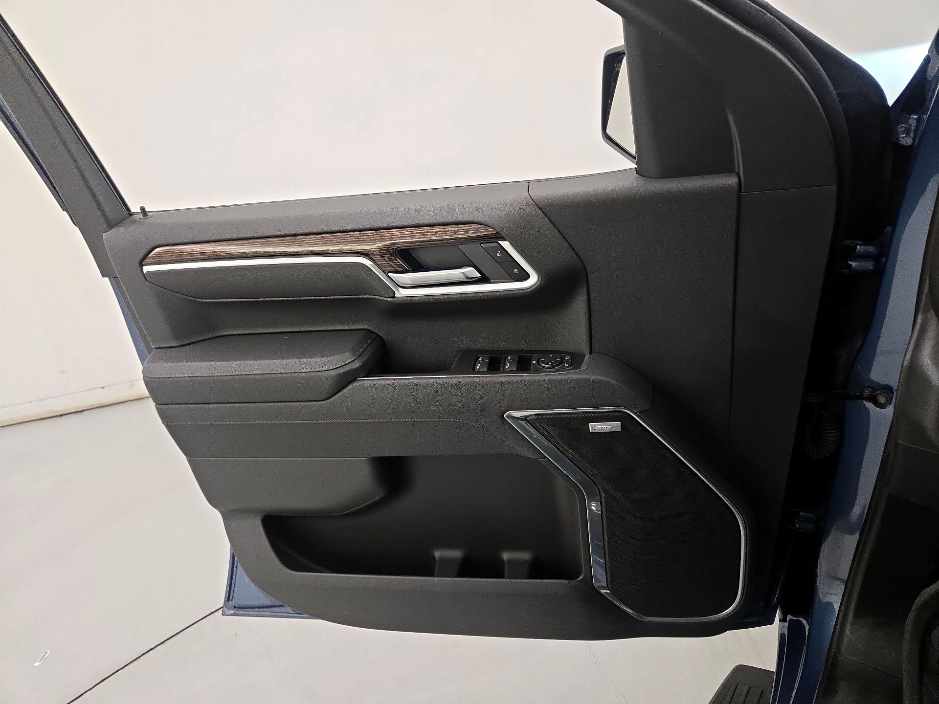 Thumbnail: 2025 GMC Sierra 1500 - 12