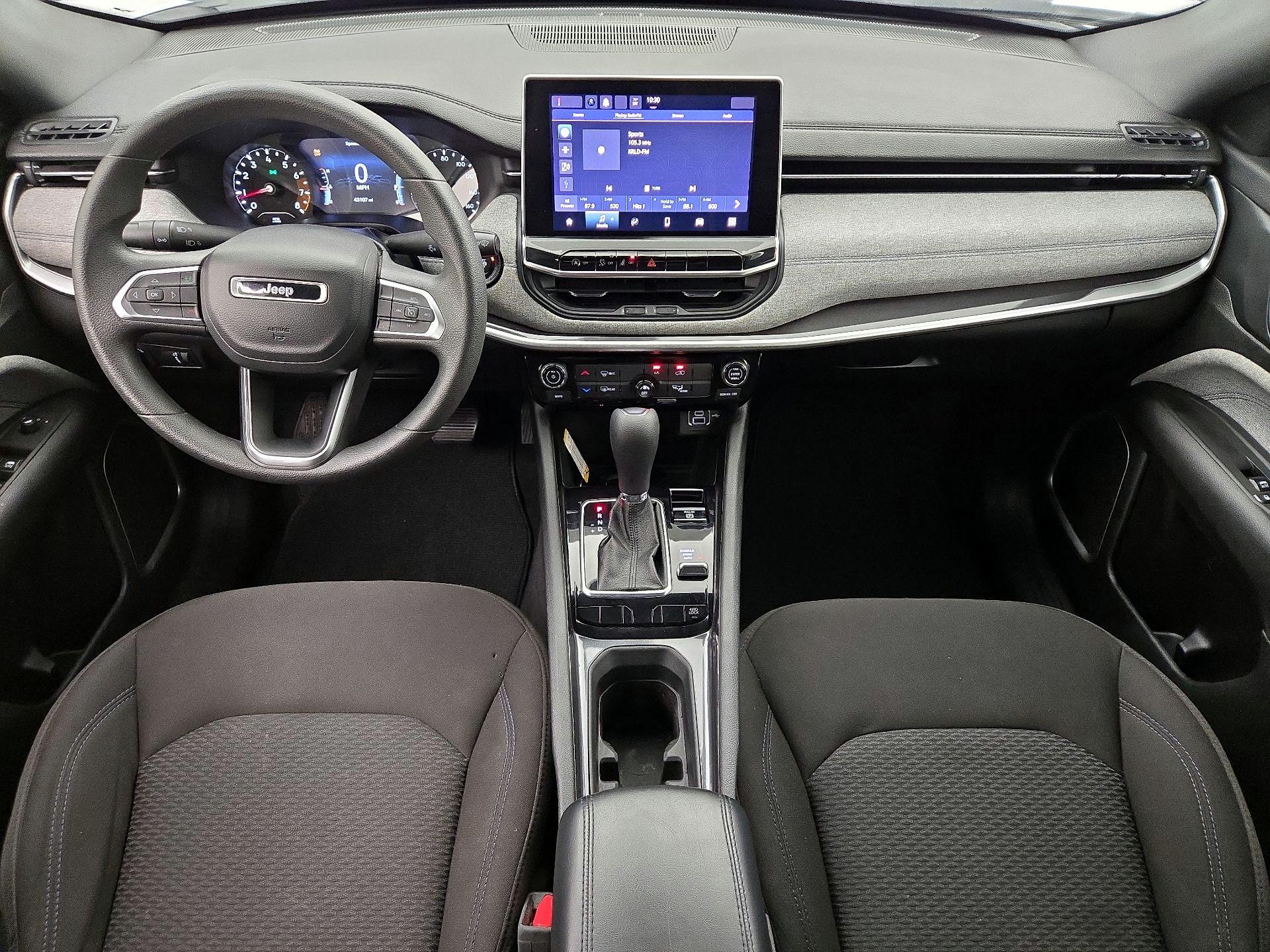 Thumbnail: 2023 Jeep Compass - 9