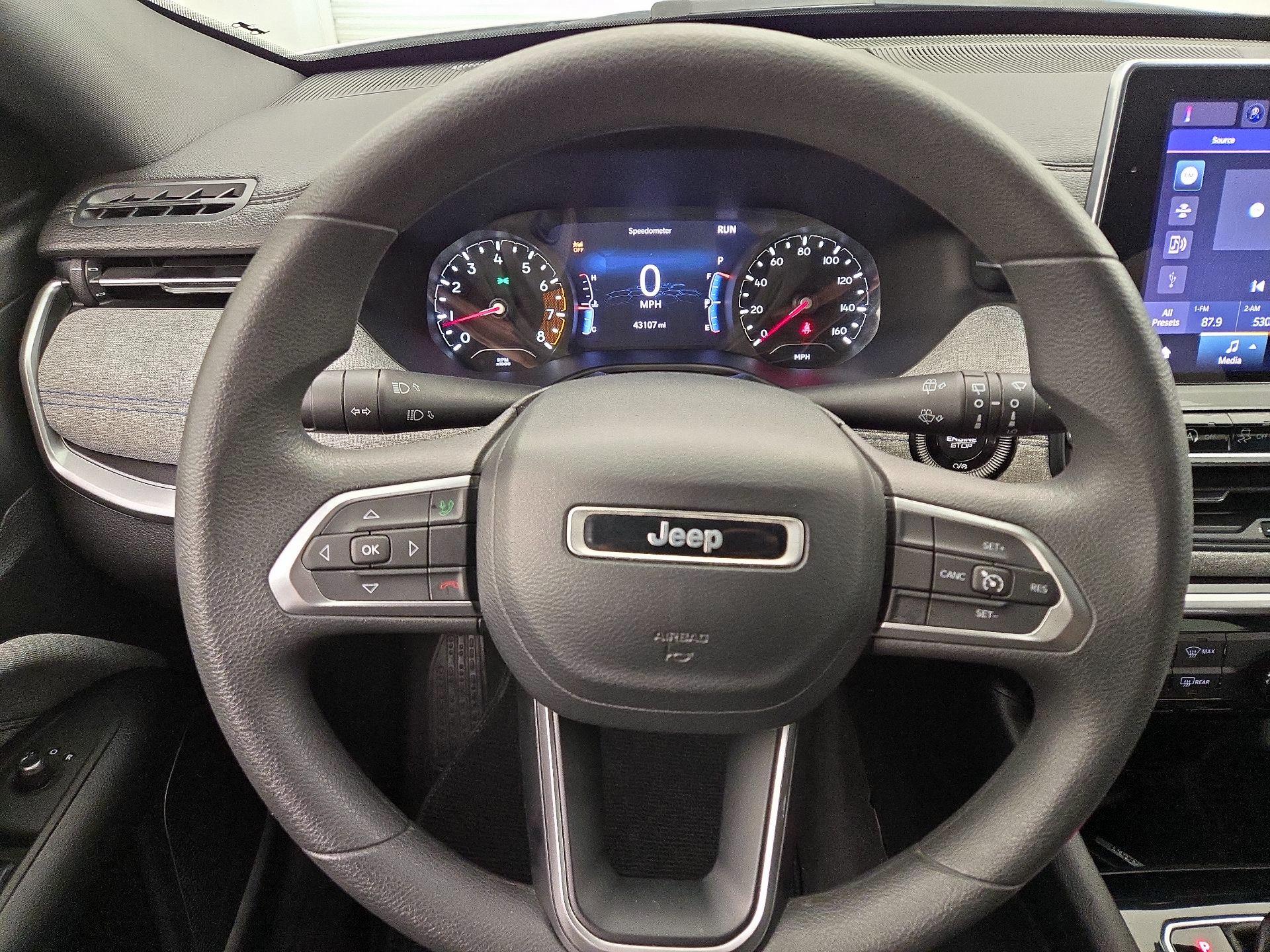 Thumbnail: 2023 Jeep Compass - 10