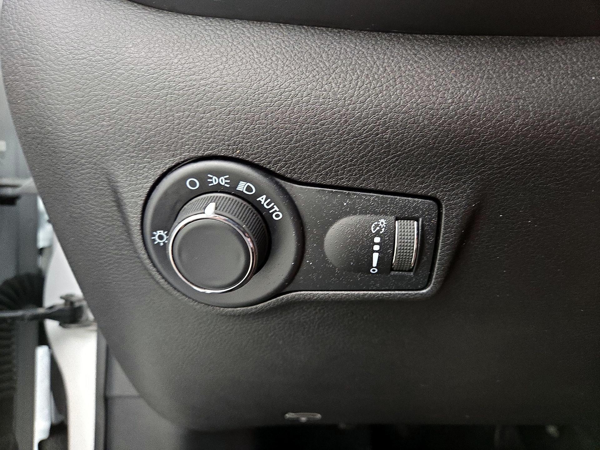 Thumbnail: 2023 Jeep Compass - 13