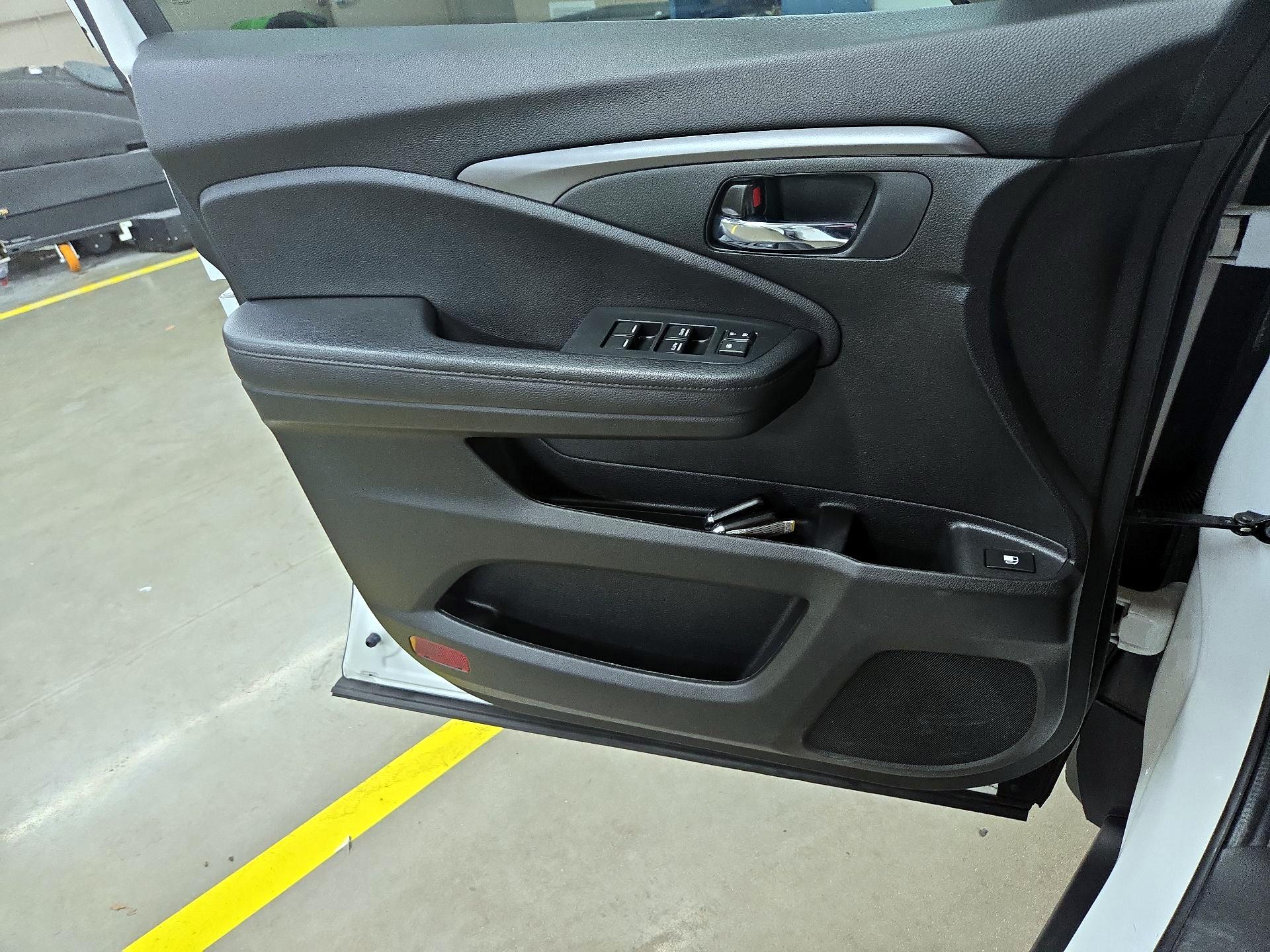 Thumbnail: 2022 Honda Pilot - 12