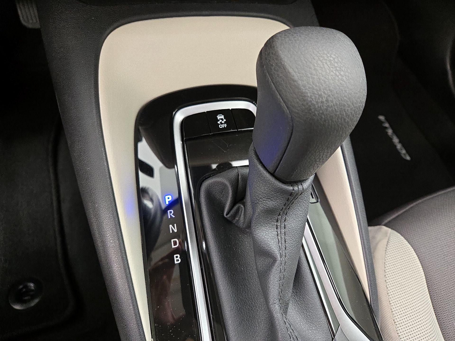 Thumbnail: 2025 Toyota Corolla - 16