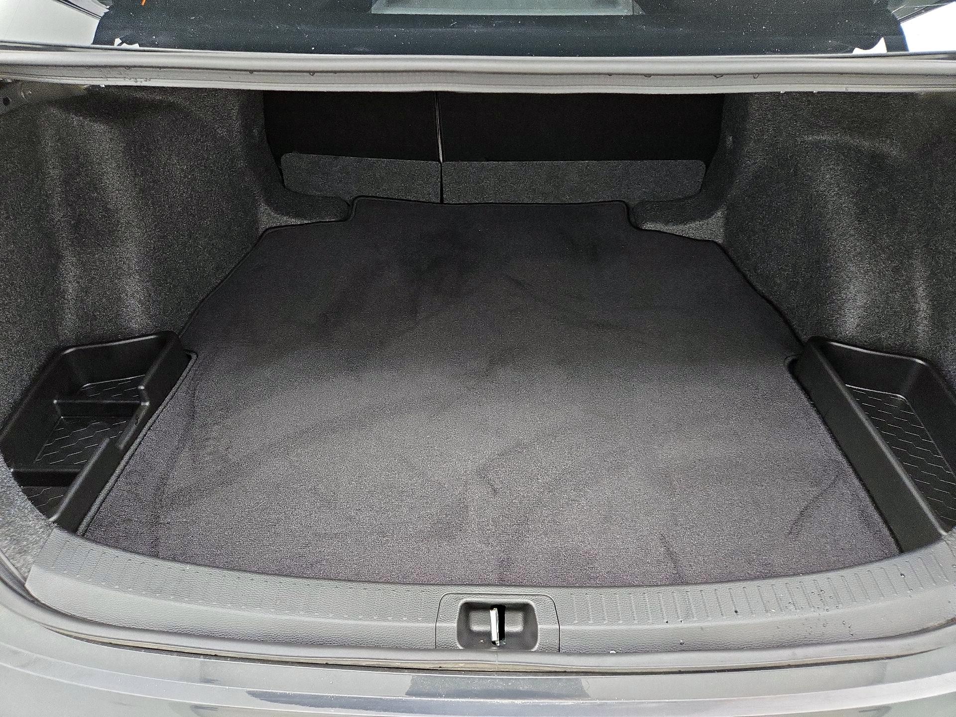 Thumbnail: 2025 Toyota Corolla - 19