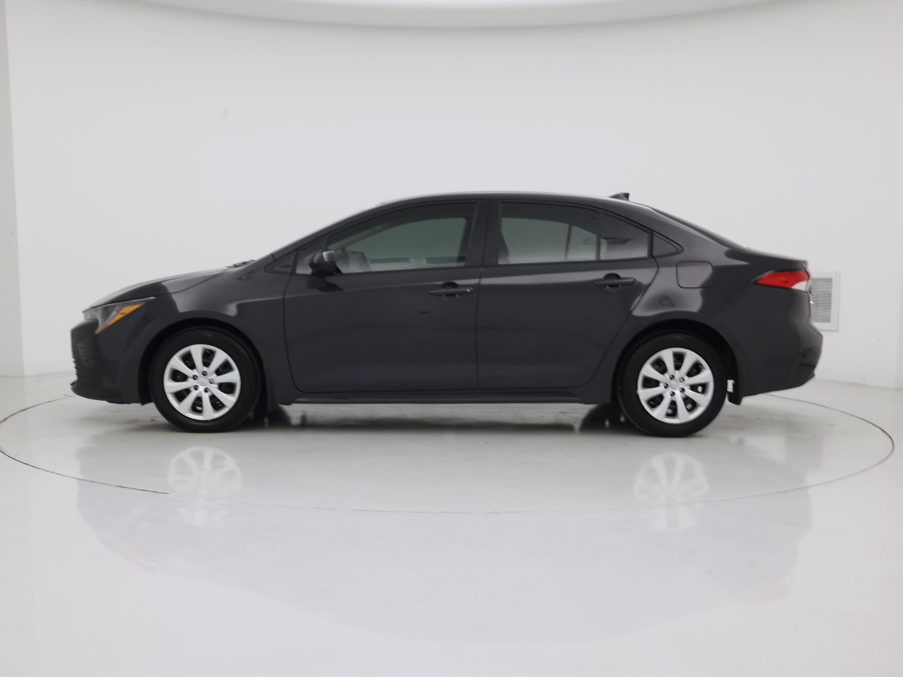 Thumbnail: 2025 Toyota Corolla - 3