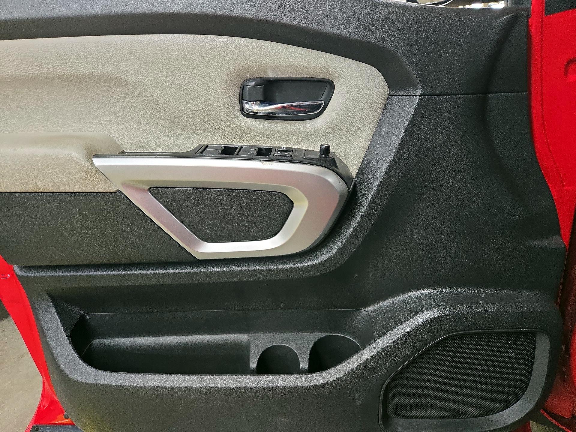 Thumbnail: 2023 Nissan Titan - 12