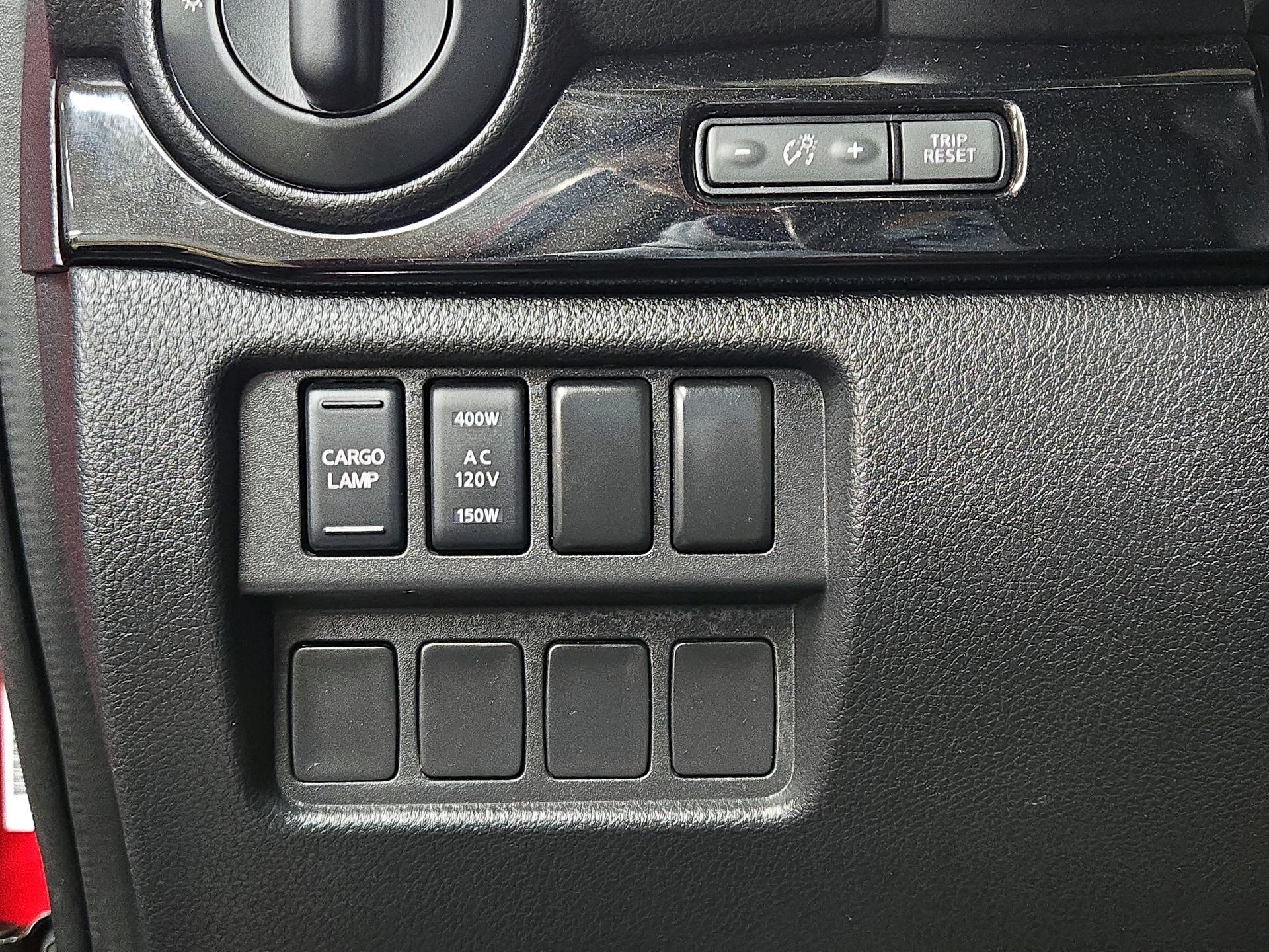 Thumbnail: 2023 Nissan Titan - 13