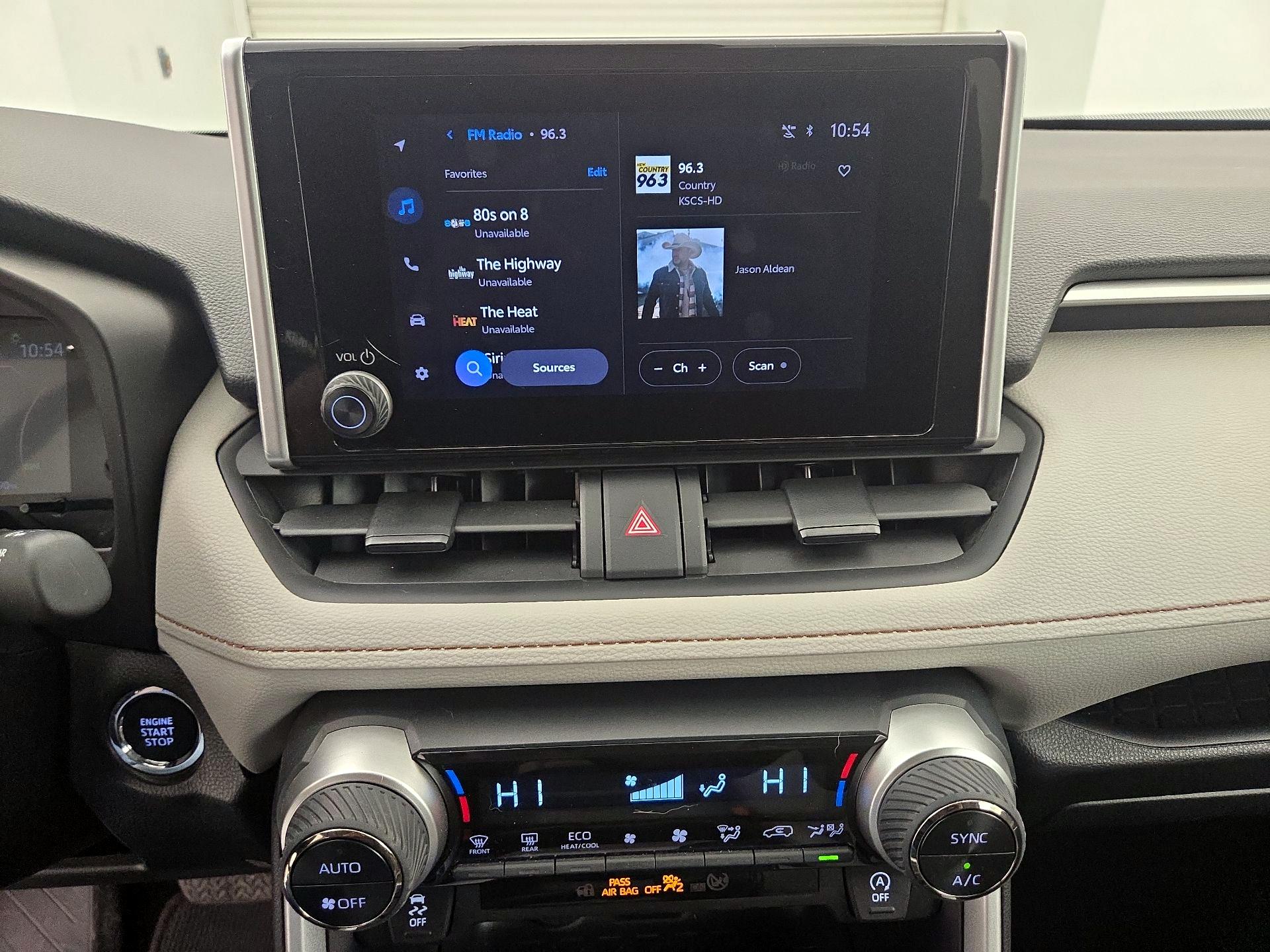 Thumbnail: 2025 Toyota RAV4 - 16